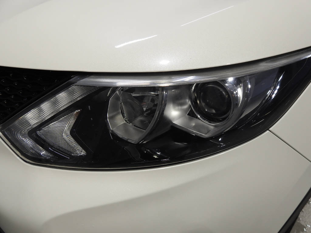 NISSAN Qashqai 1.6 dCi 4x4-image-9