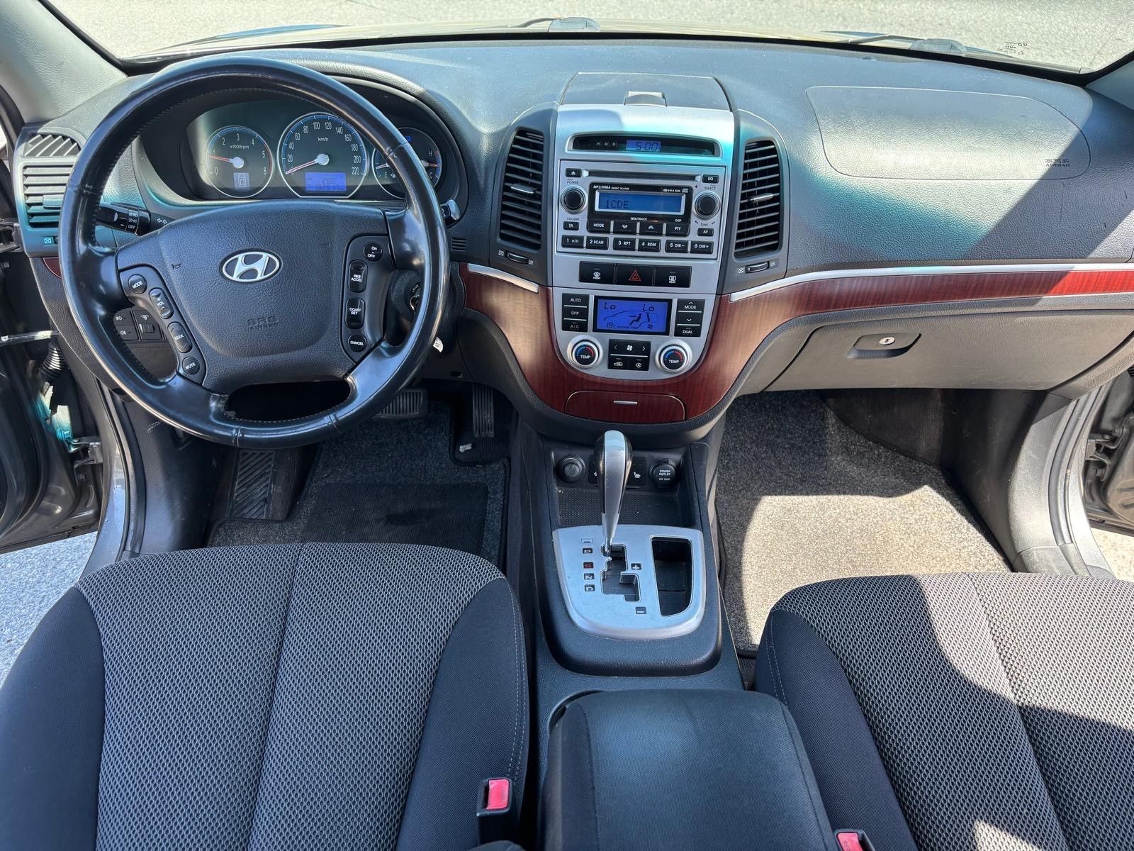 HYUNDAI Santa Fe 2.2 CRDi Premium 4WD Automatic-image-10