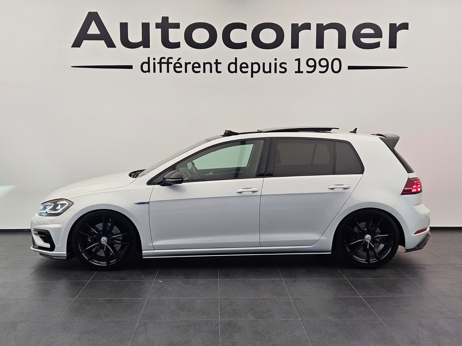 VW Golf 2.0 TSI R 4Motion DSG-image-1