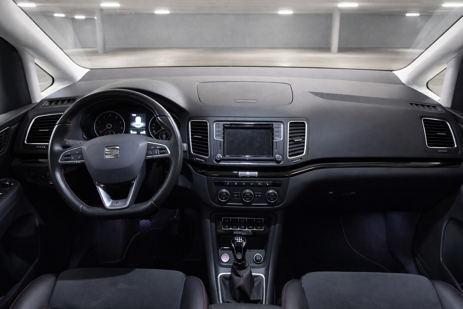 SEAT 1.4 TSI Swiss FR S/S-image-3