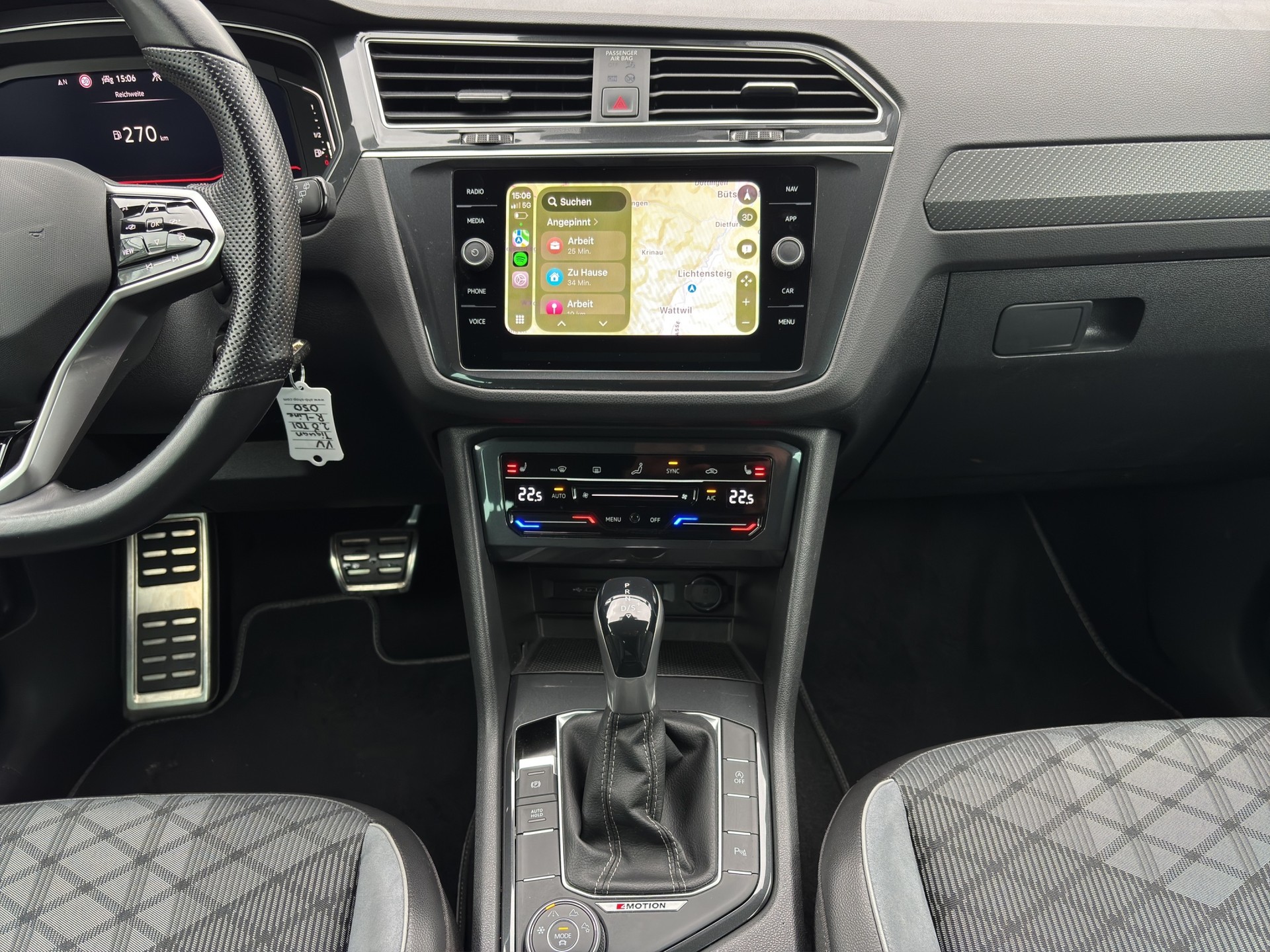 VW Tiguan 2.0 TDI SCR Life 4Motion DSG-image-8