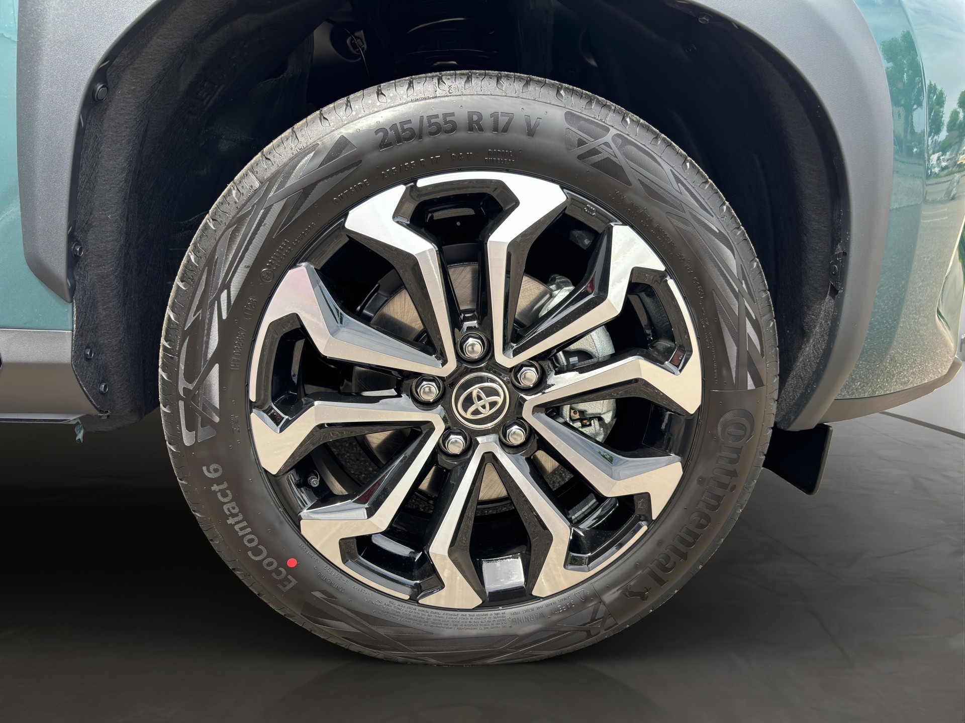 TOYOTA Yaris Cross 1.5 Trend AWDi e-CVT-image-17