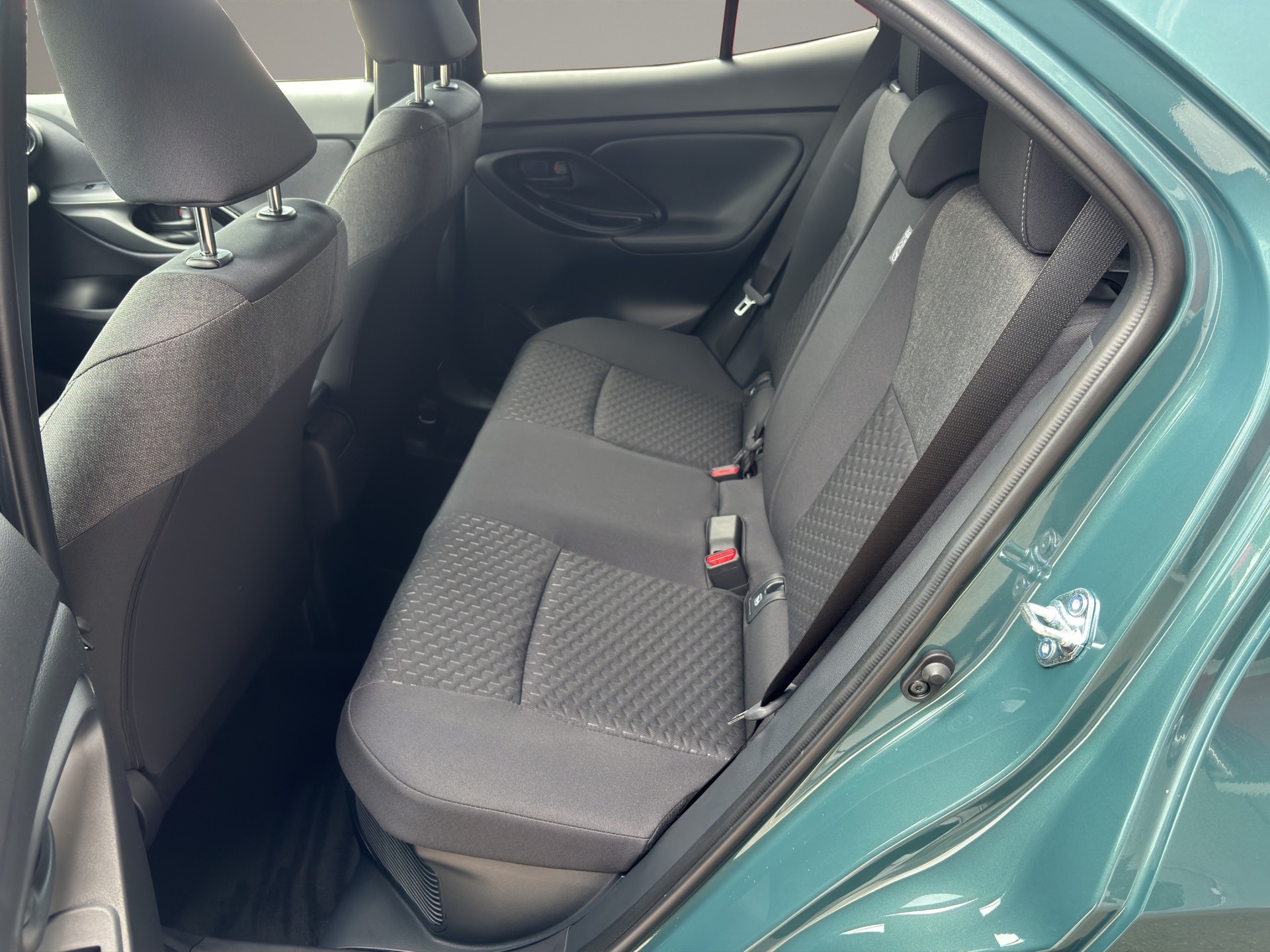 TOYOTA Yaris Cross 1.5 Trend AWDi e-CVT-image-12