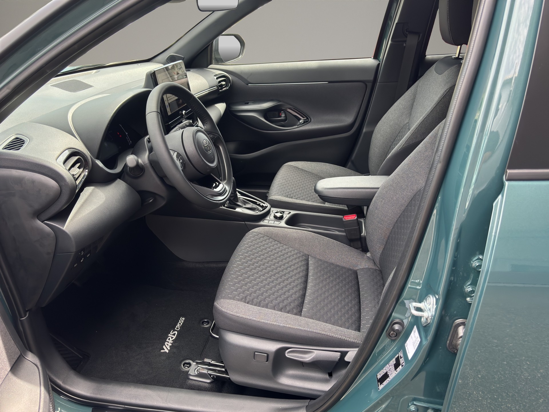 TOYOTA Yaris Cross 1.5 Trend AWDi e-CVT-image-9