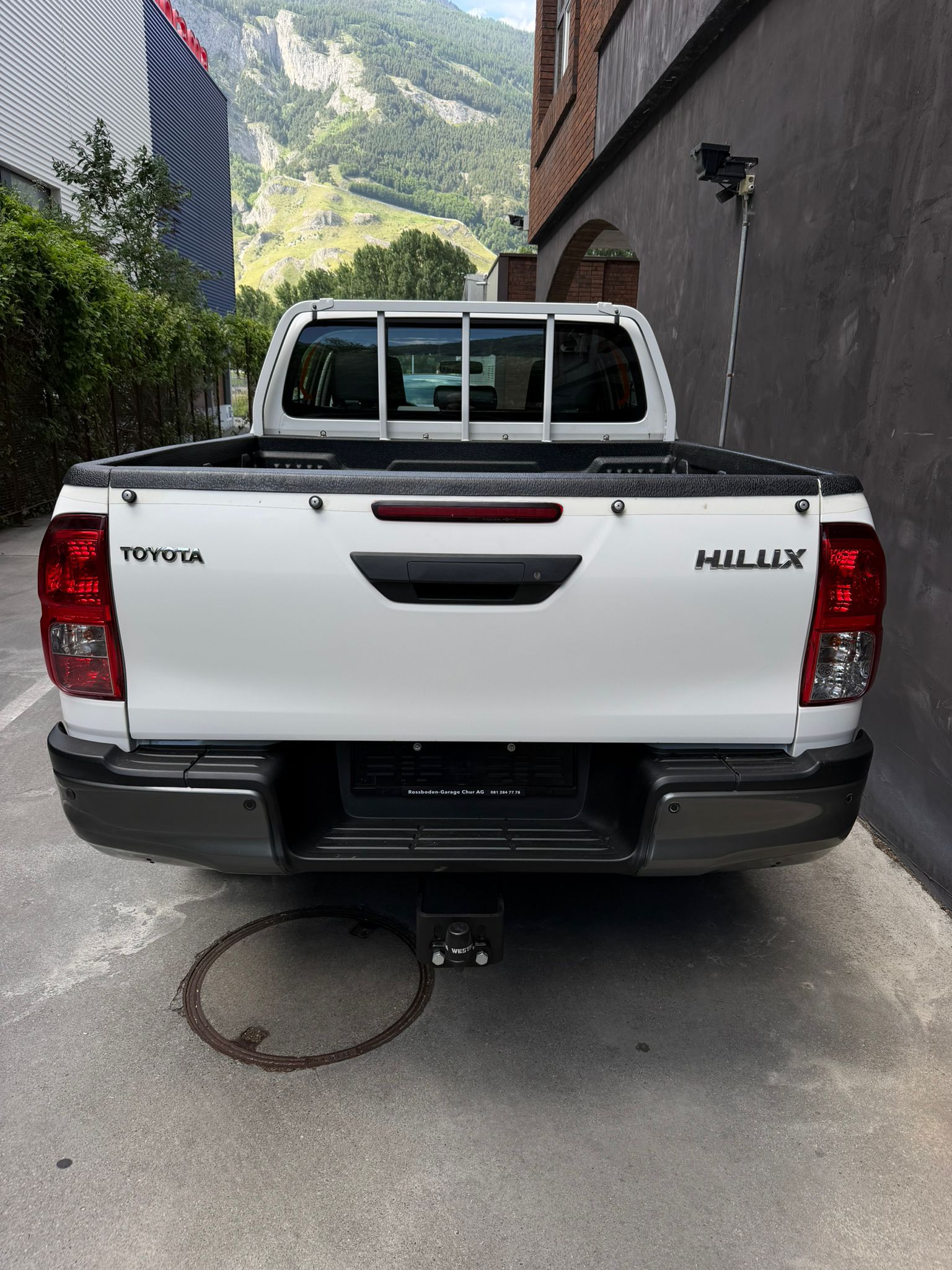 TOYOTA Hilux 2.4D-4D Luna Double Cab 4x4-image-6