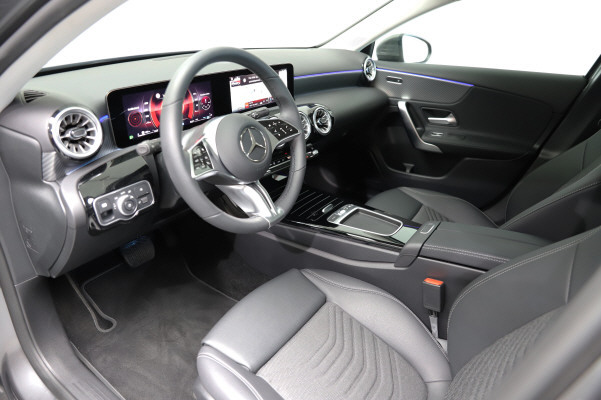 MERCEDES-BENZ A 220 4Matic 8G-DCT-image-7