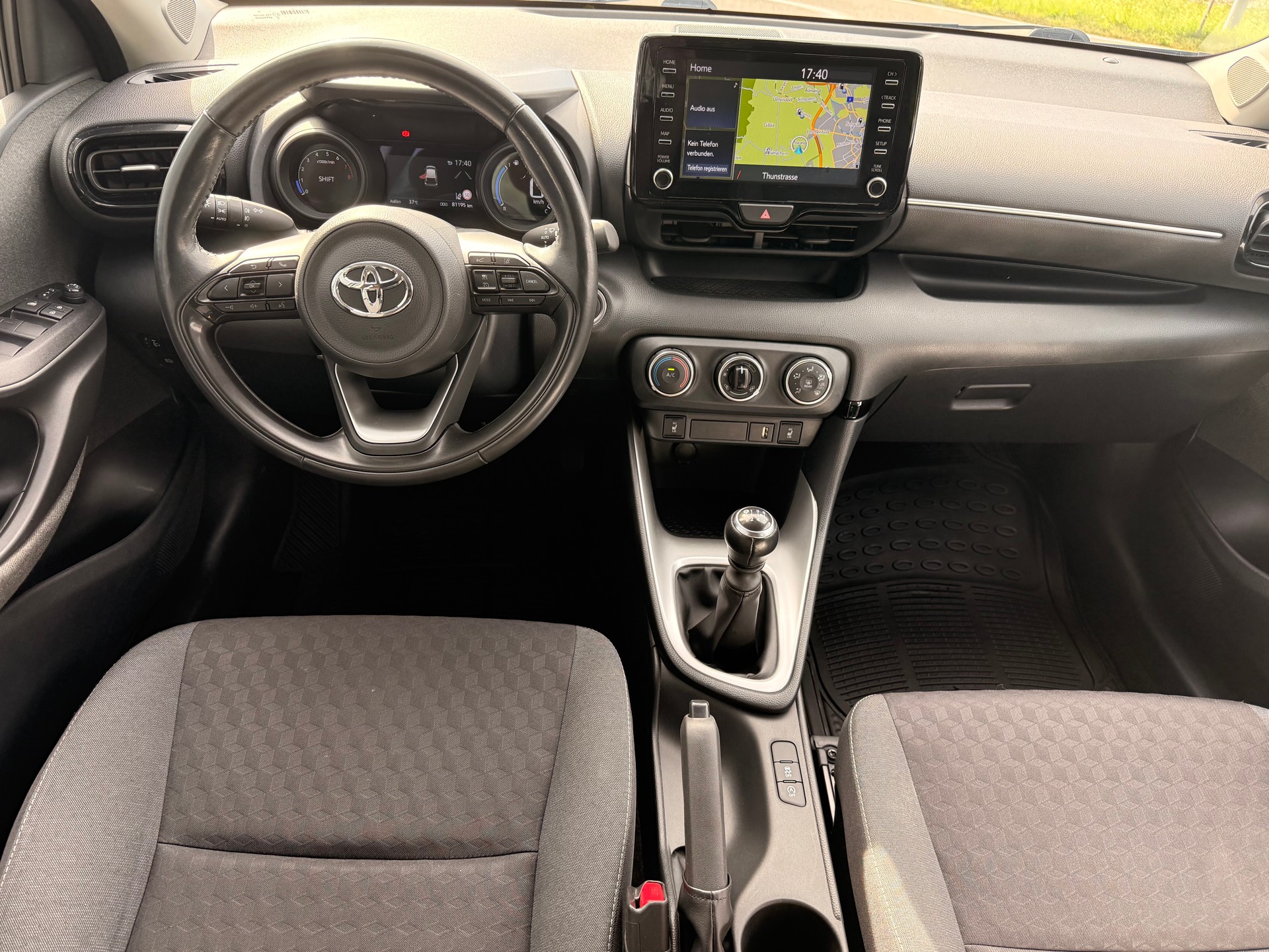 TOYOTA Yaris 1.5 Trend-image-6
