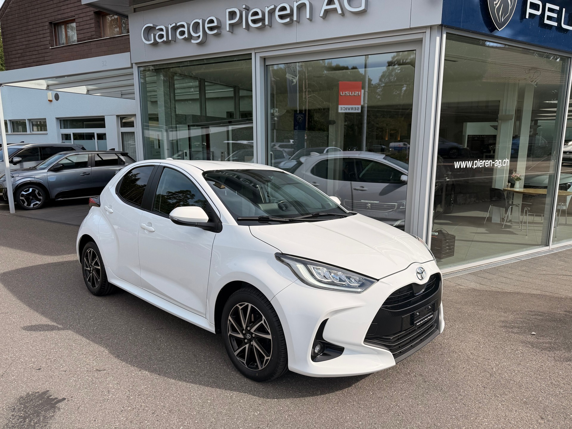 TOYOTA Yaris 1.5 Trend-image-0