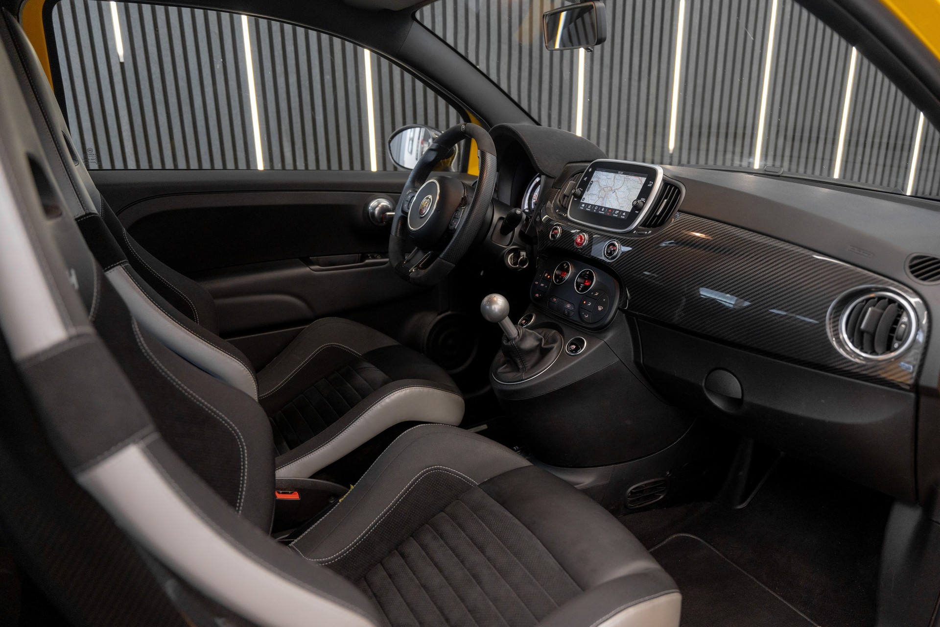FIAT 595 1.4 16V TURBO ABARTH COMPETIZIONE / GELBER FLITZER / OHNE OPF-image-21