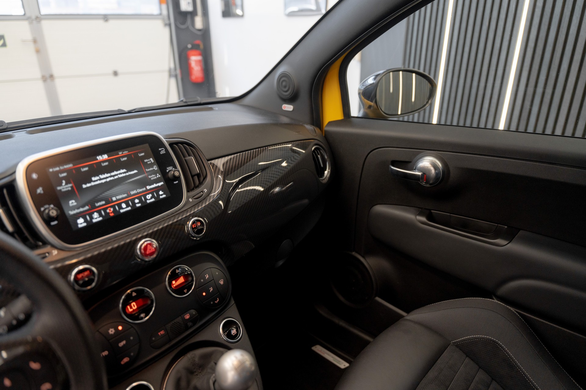 FIAT 595 1.4 16V TURBO ABARTH COMPETIZIONE / GELBER FLITZER / OHNE OPF-image-25