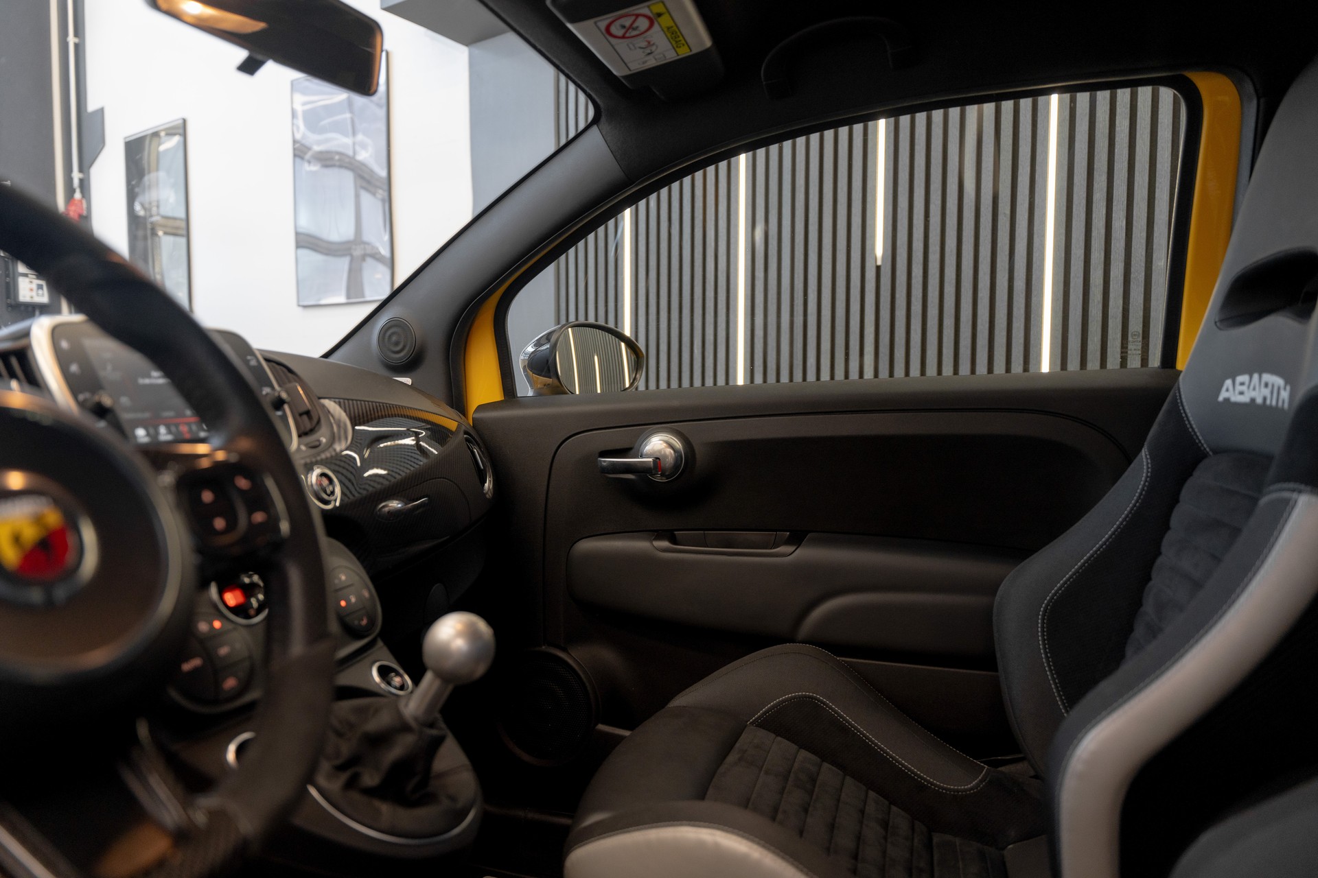 FIAT 595 1.4 16V TURBO ABARTH COMPETIZIONE / GELBER FLITZER / OHNE OPF-image-16