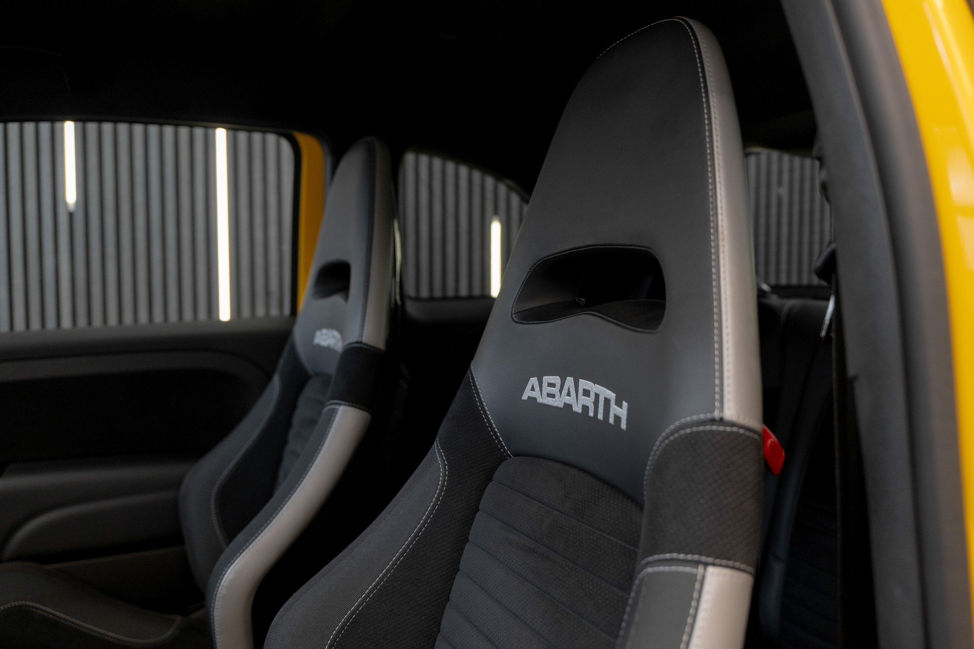 FIAT 595 1.4 16V TURBO ABARTH COMPETIZIONE / GELBER FLITZER / OHNE OPF-image-18