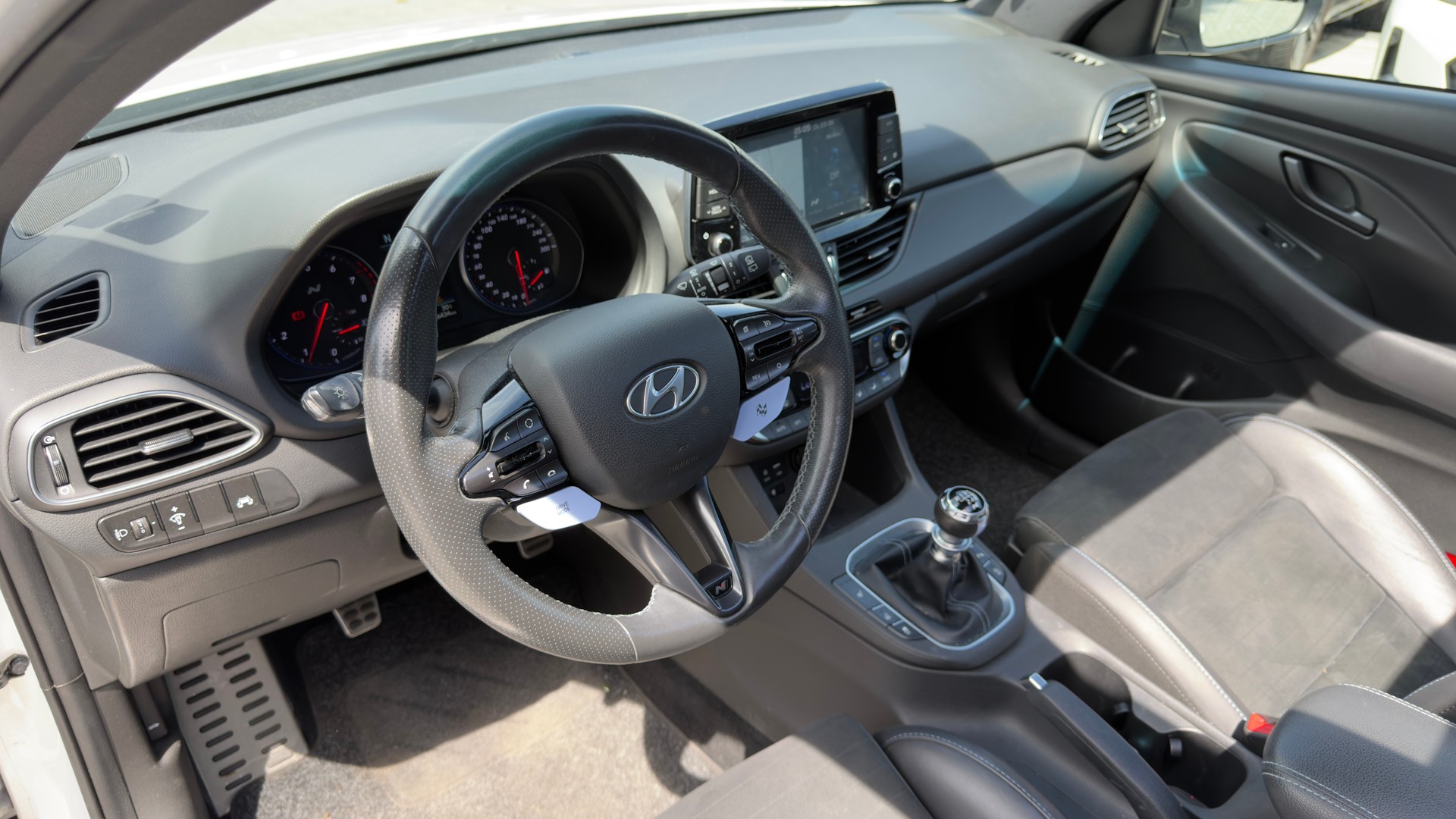 HYUNDAI i30 N 2.0 T-GDi Performance-image-9
