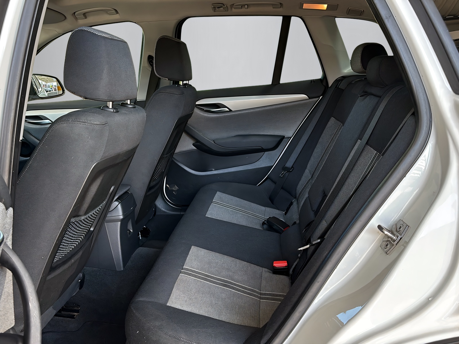 BMW X1 20d xDrive-image-6