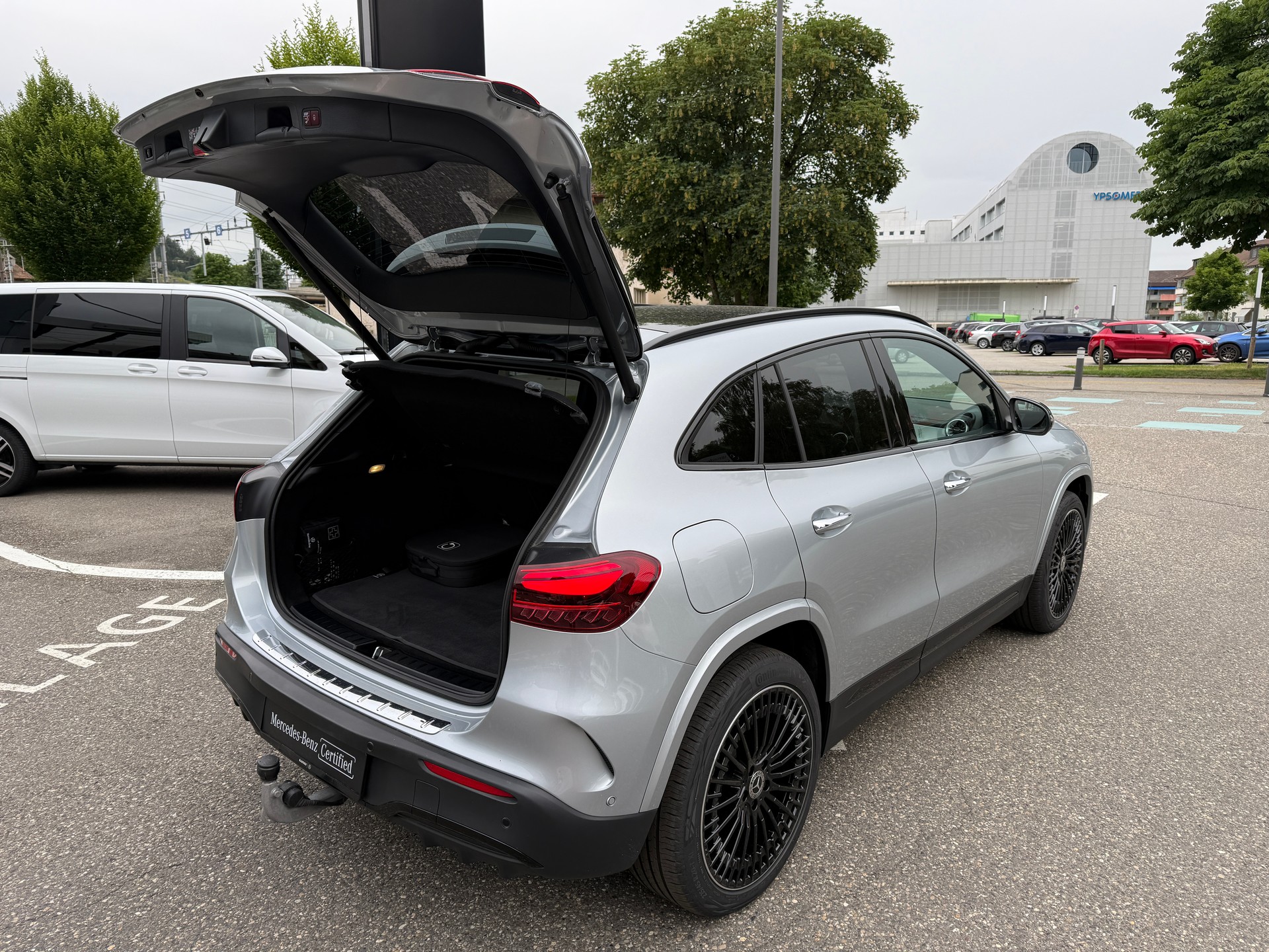 MERCEDES-BENZ EQA 350 Excellence AMG Line 4matic-image-7