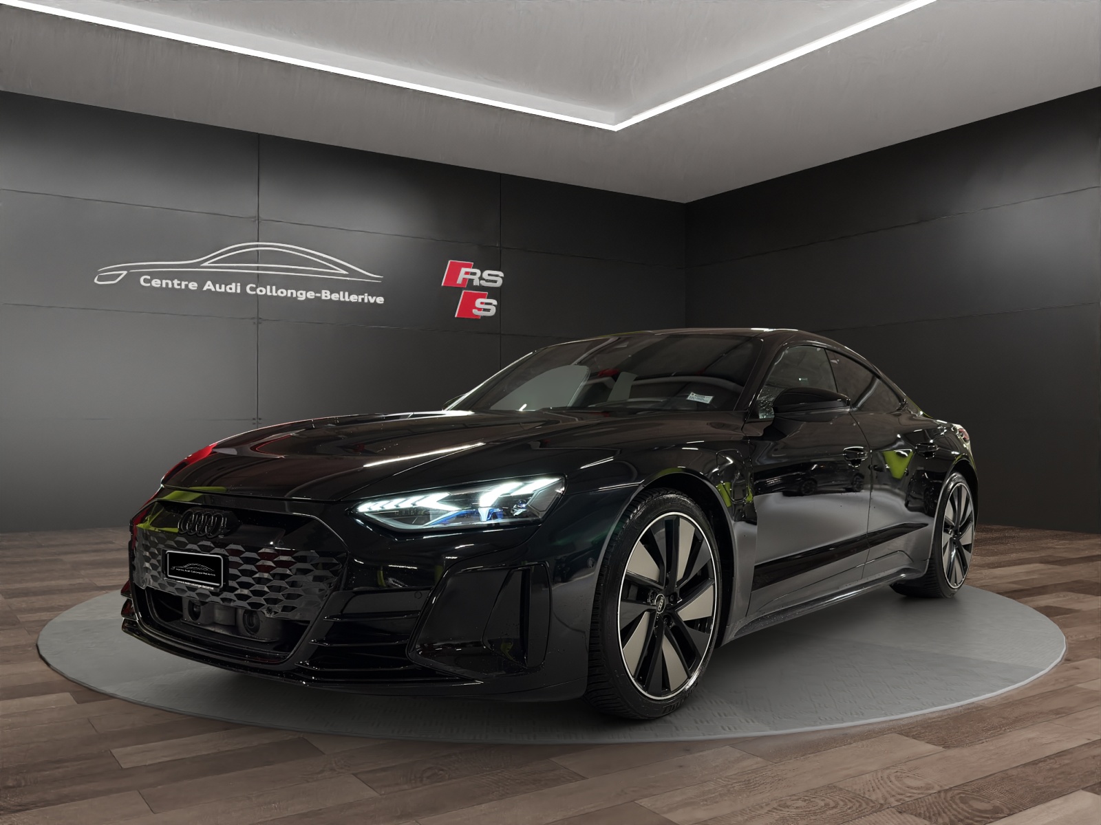 AUDI e-tron GT quattro