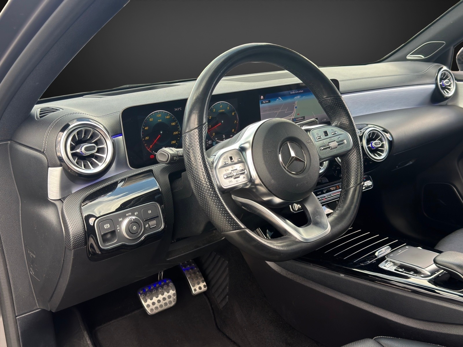 MERCEDES-BENZ A 250 4Matic AMG Line 4Matic 7G-DCT mit 224 PS-image-7