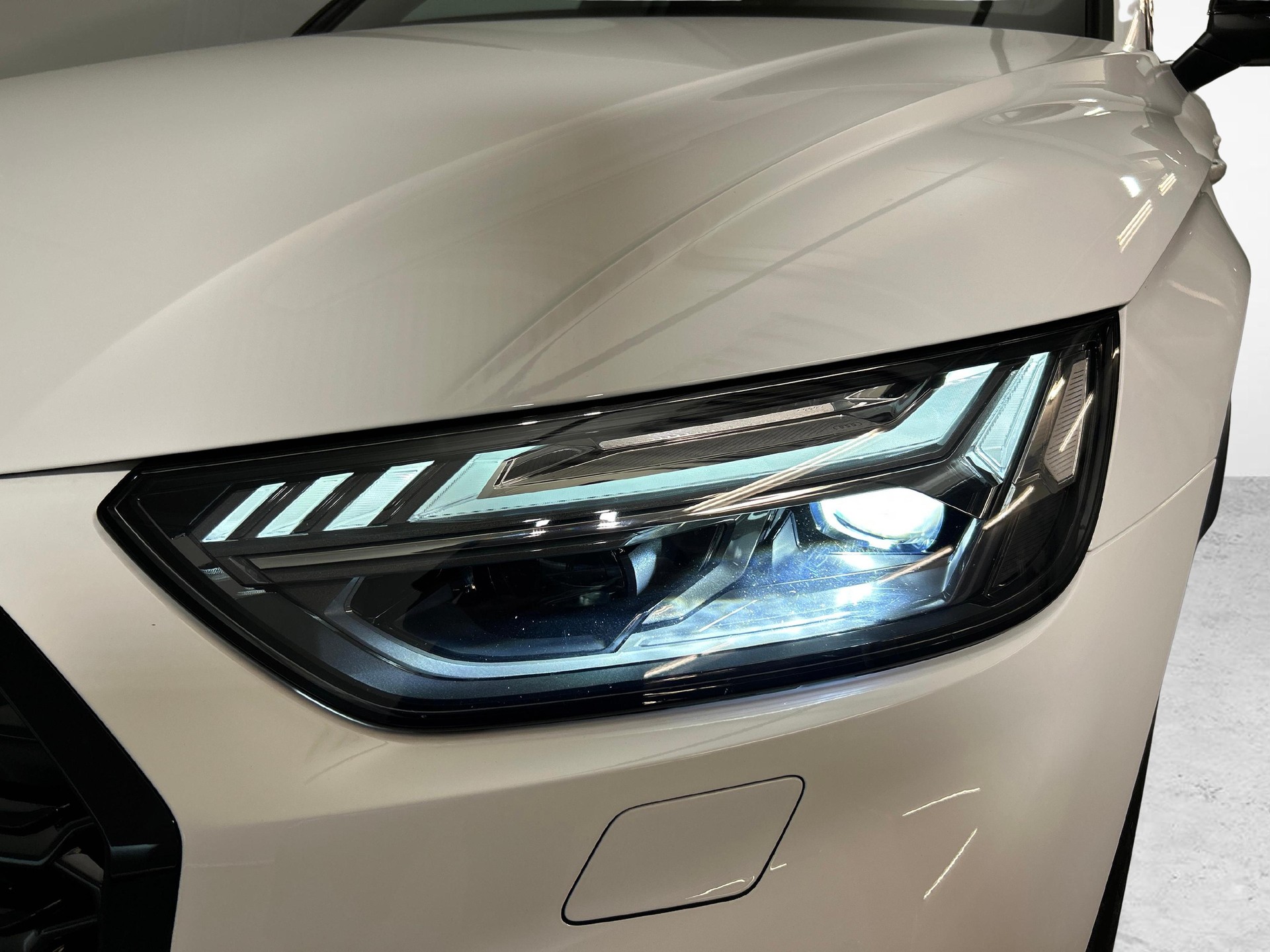 AUDI Q5 Sportback 2.0 40 TDI S Line quattro S-Tronic-image-14