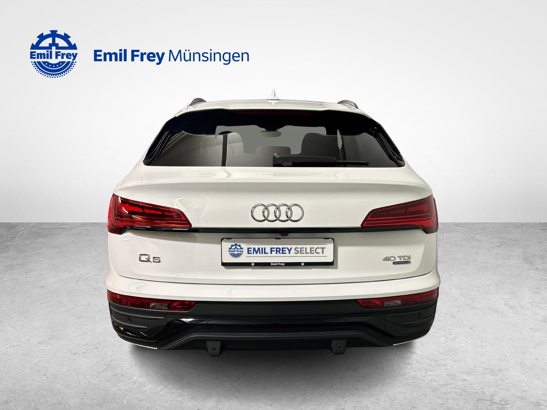 AUDI Q5 Sportback 2.0 40 TDI S Line quattro S-Tronic-image-12