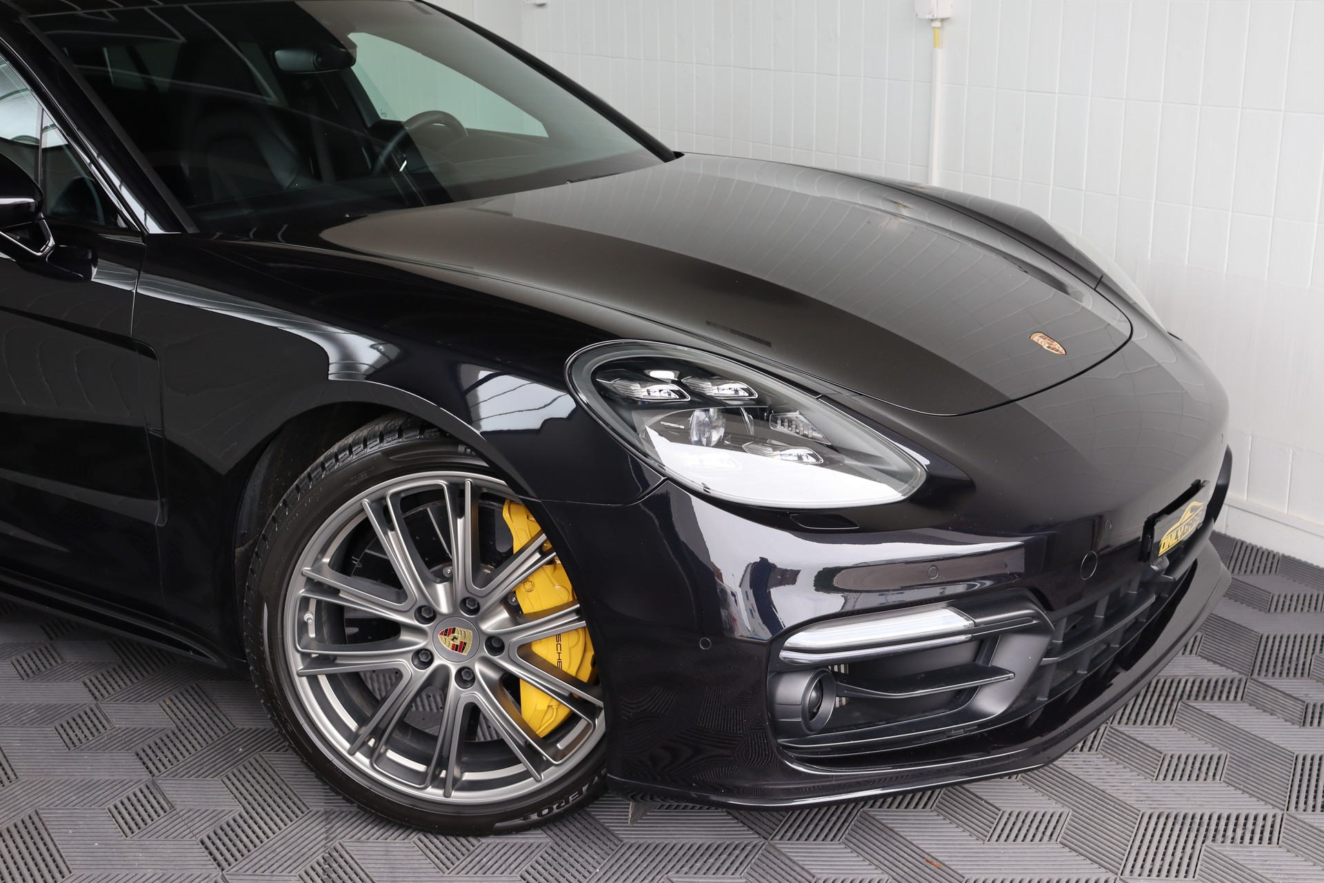 PORSCHE PANAMERA TURBO S EXECUTIVE E-HYBRID PDK * APPROVED GARATNIE BIS 10.2027 * LANGVERSION * PCCB * SPORTCHRONO * EINZIGARTIG *-image-4
