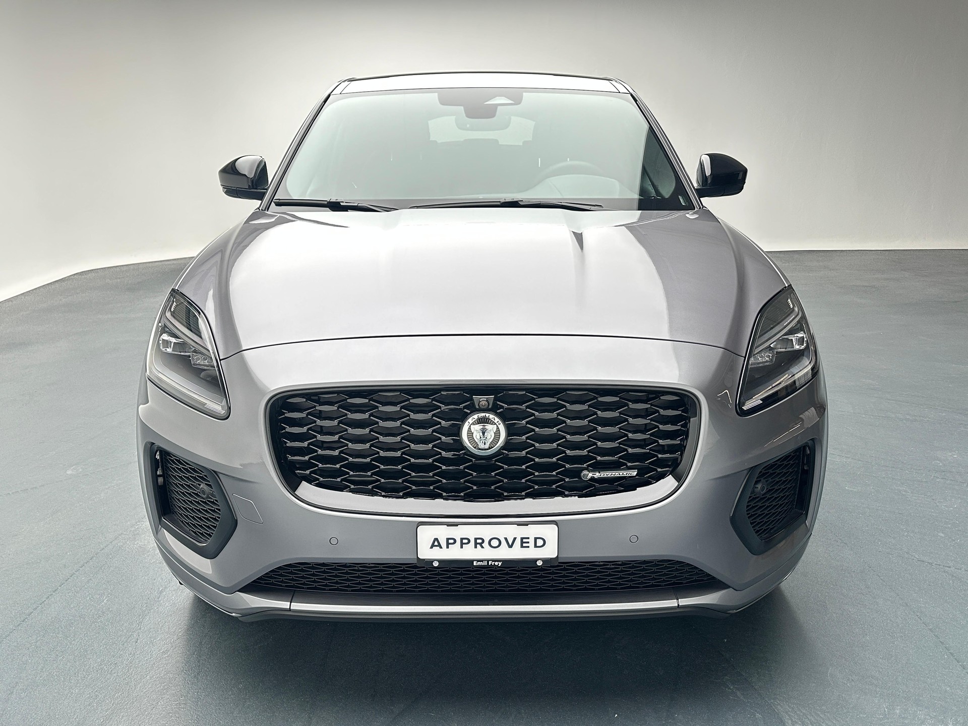 JAGUAR E-Pace 1.5 T 300e R-Dynamic SE AWD-image-1