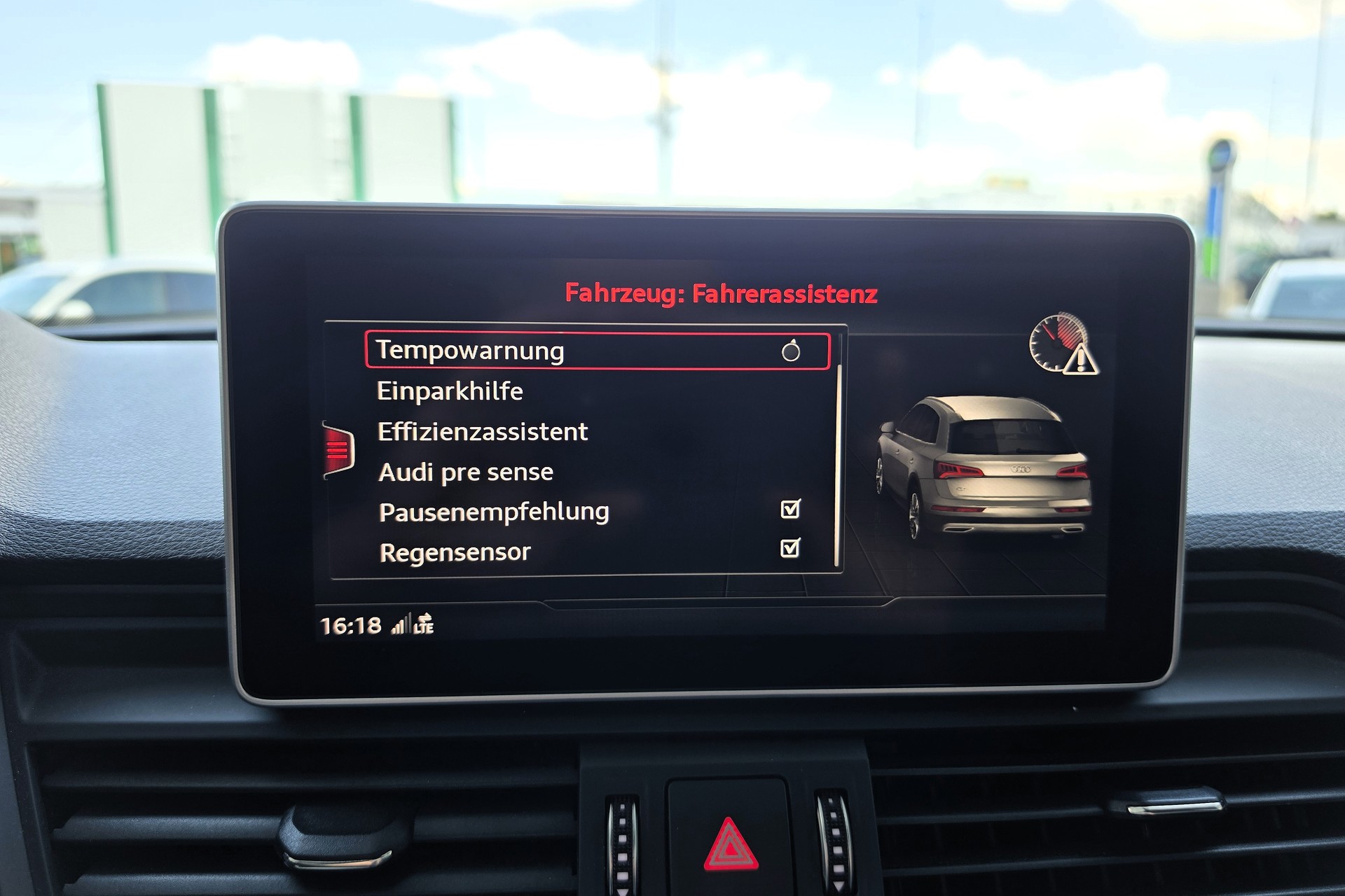 AUDI Q5 40 TDI Sport quattro S-Tronic-image-13