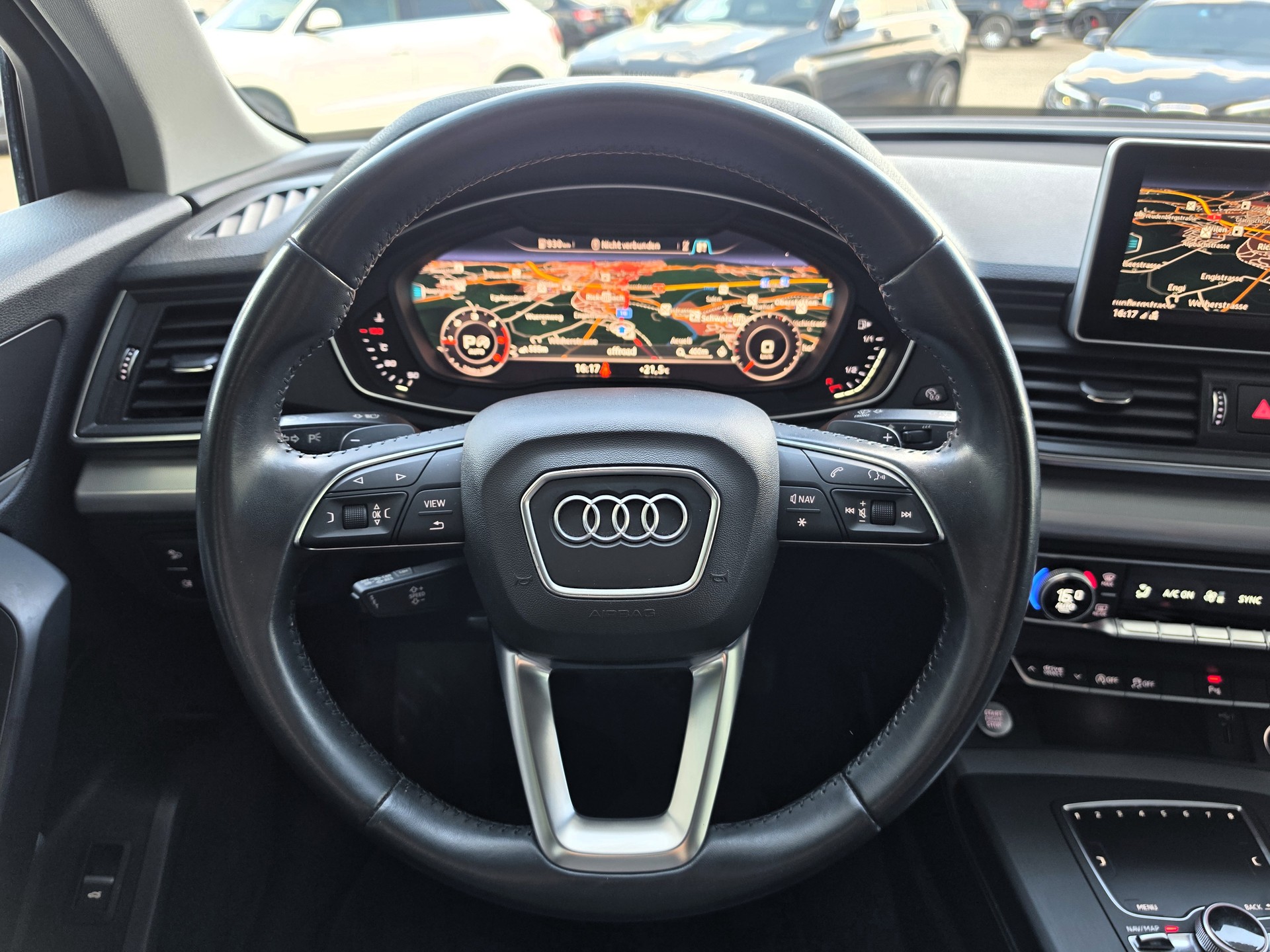 AUDI Q5 40 TDI Sport quattro S-Tronic-image-11