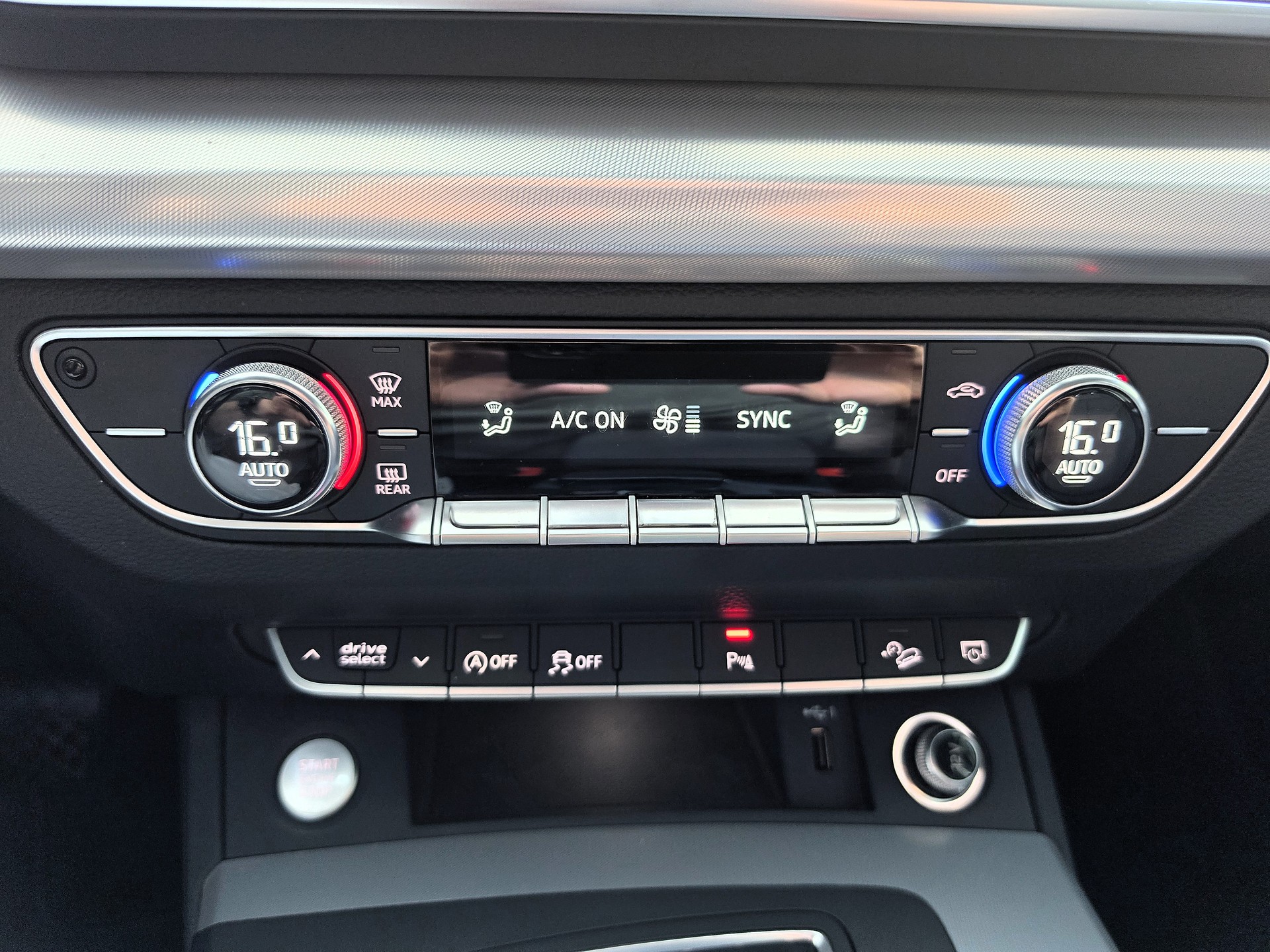 AUDI Q5 40 TDI Sport quattro S-Tronic-image-15