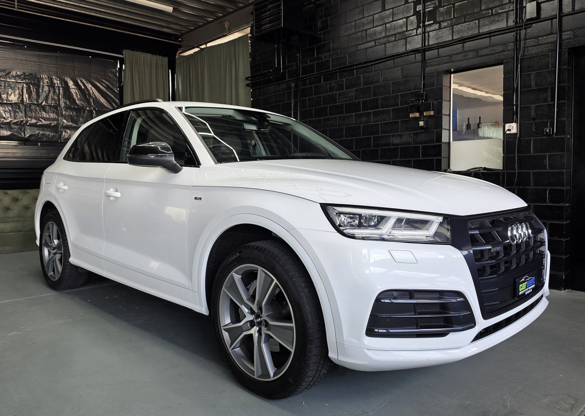 AUDI Q5 40 TDI Sport quattro S-Tronic-image-0