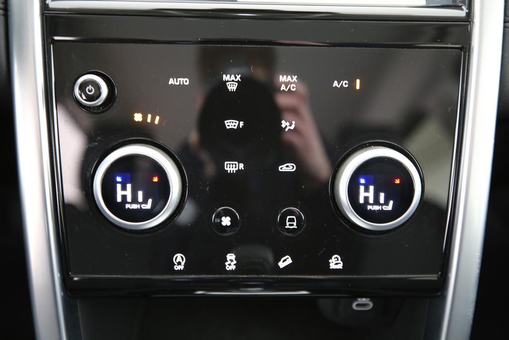 LAND ROVER Discovery Sport 2.0 SD4 200 SE-image-8