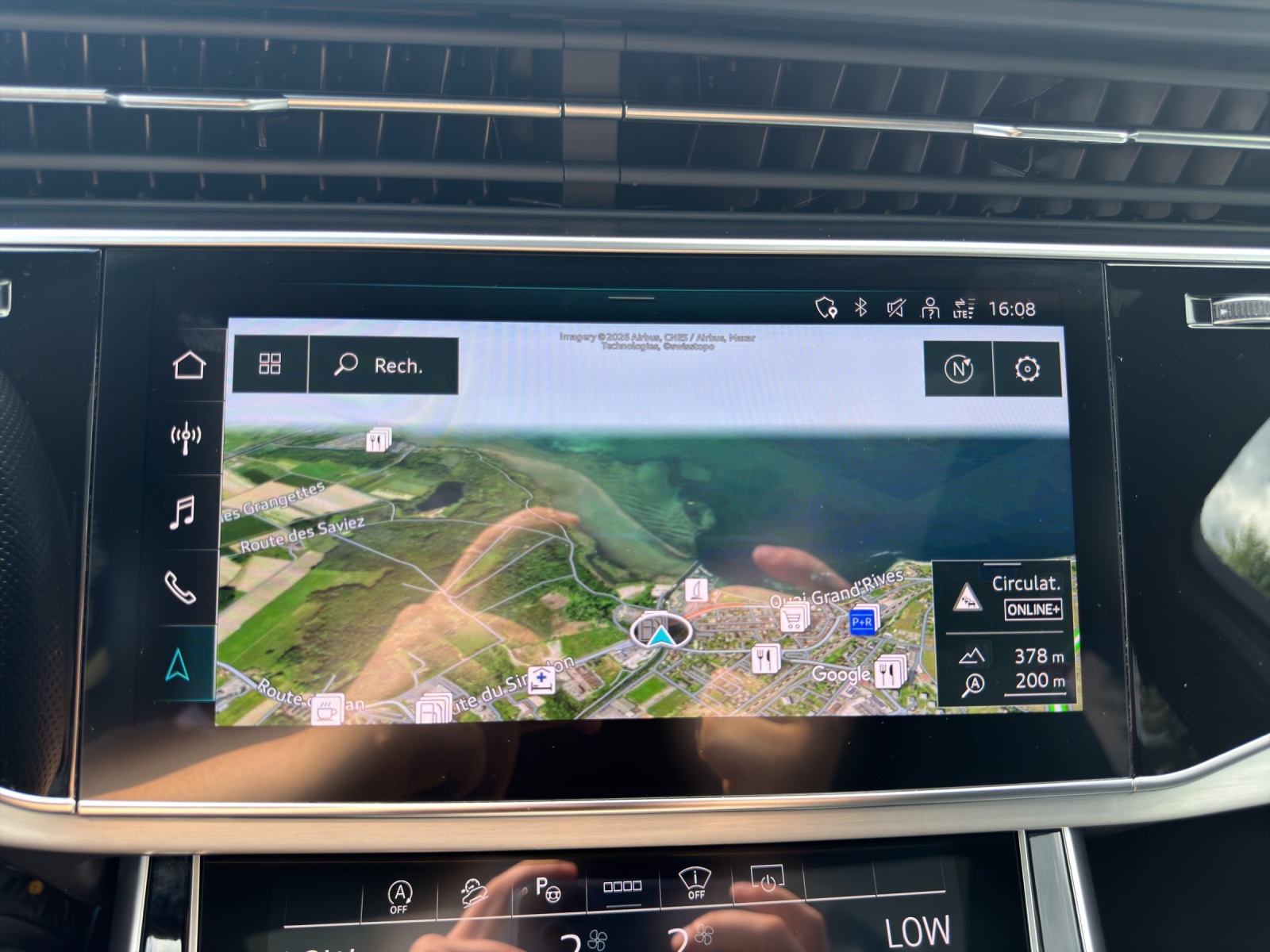 AUDI SQ7 TFSI quattro tiptronic-image-11