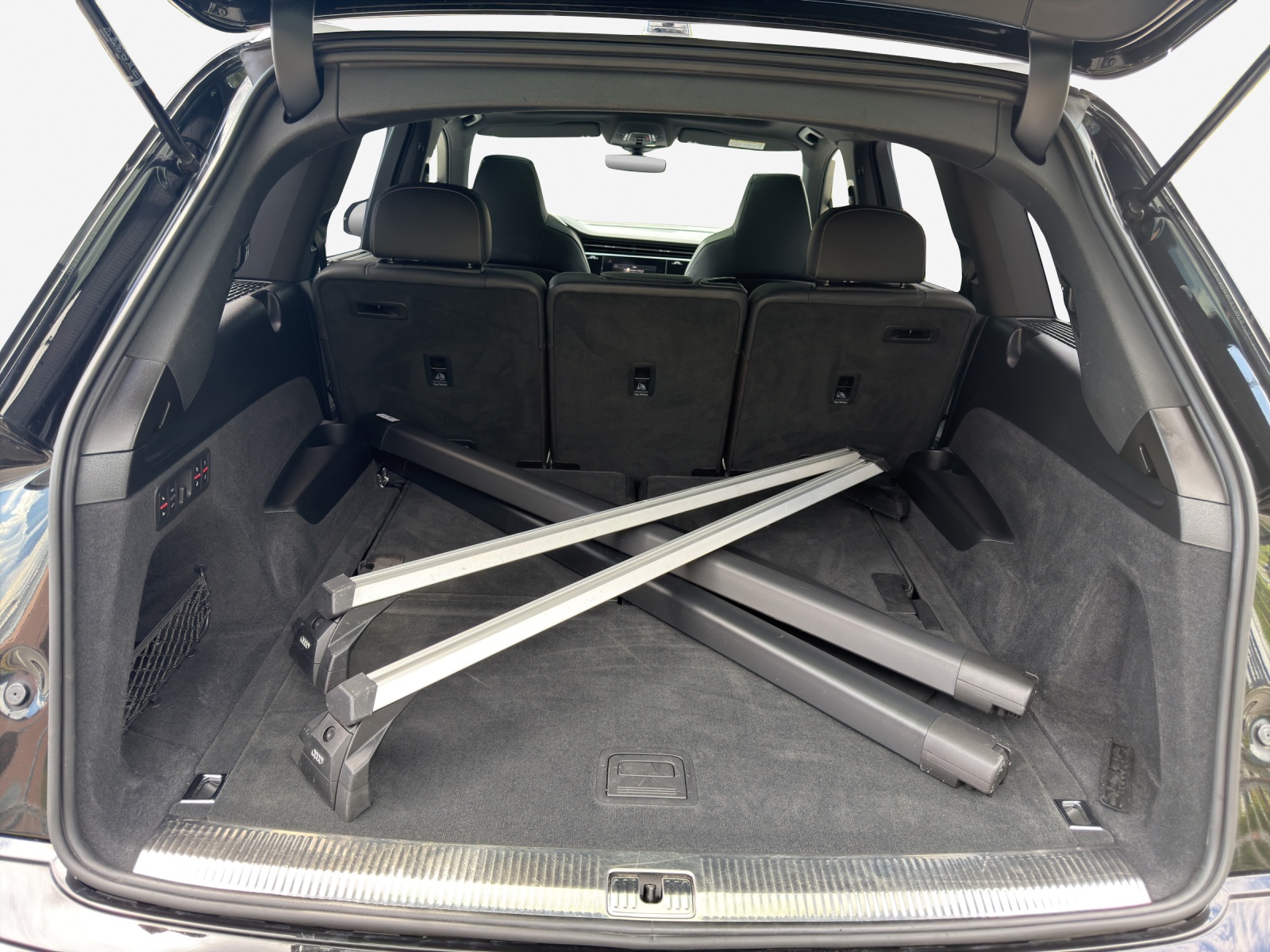 AUDI SQ7 TFSI quattro tiptronic-image-9