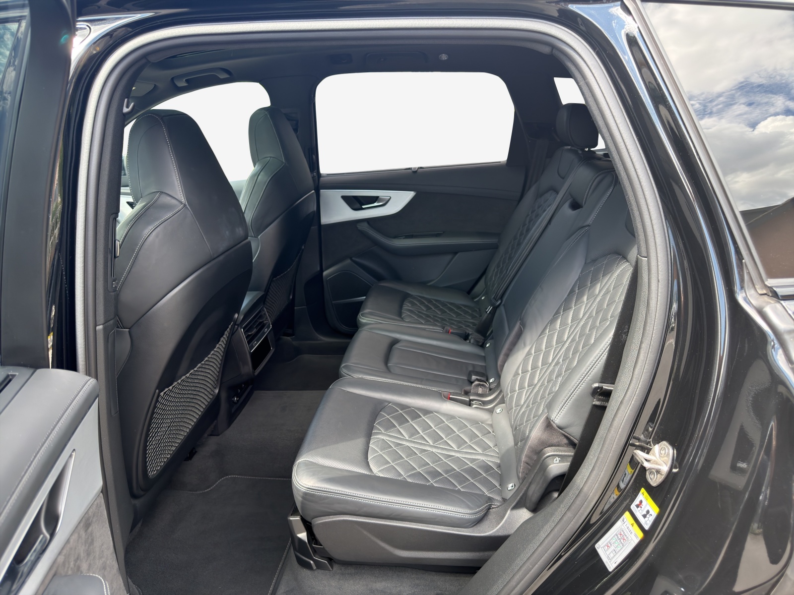 AUDI SQ7 TFSI quattro tiptronic-image-8