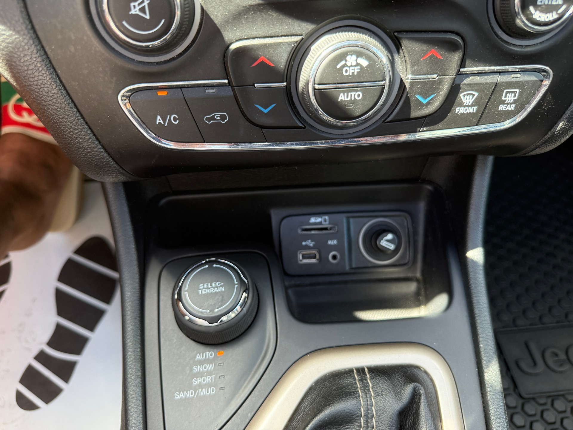 JEEP Cherokee 2.0TD Limited AWD 9ATX-image-13