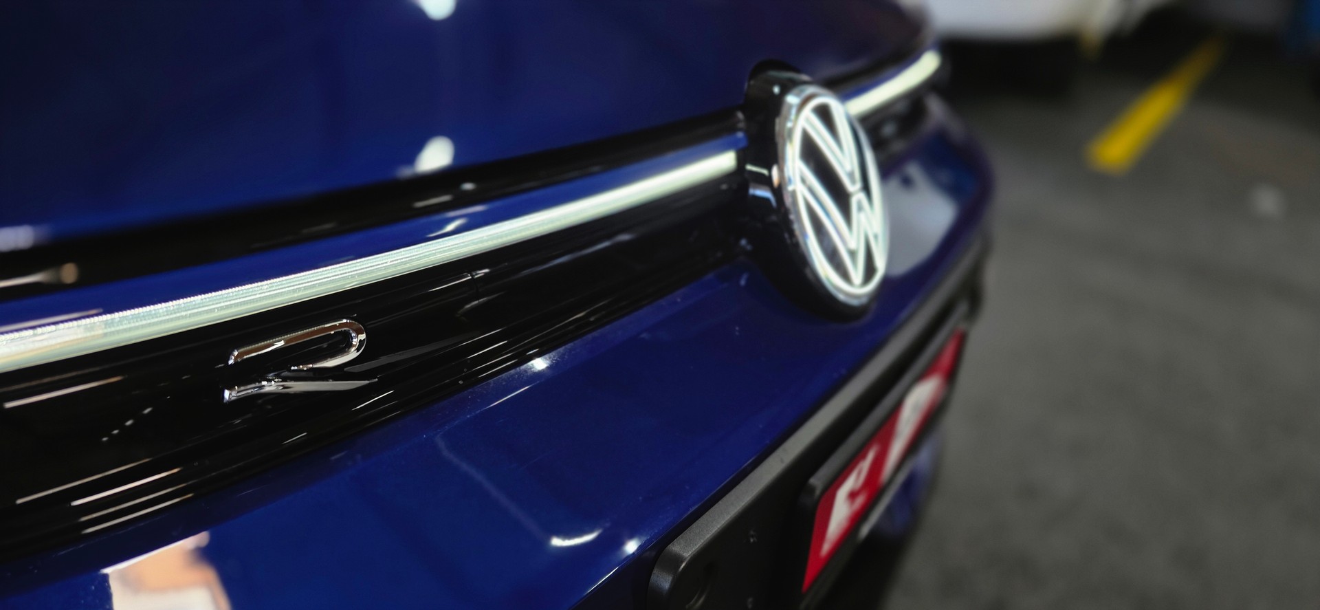 VW Golf Variant 2.0 TSI R Performance DSG 4 Motion *Sitz-&Lenkradheizung*ACC&LaneAssist*360°Kamera*Ambiente*CarPlay&AndroidAuto*-image-29