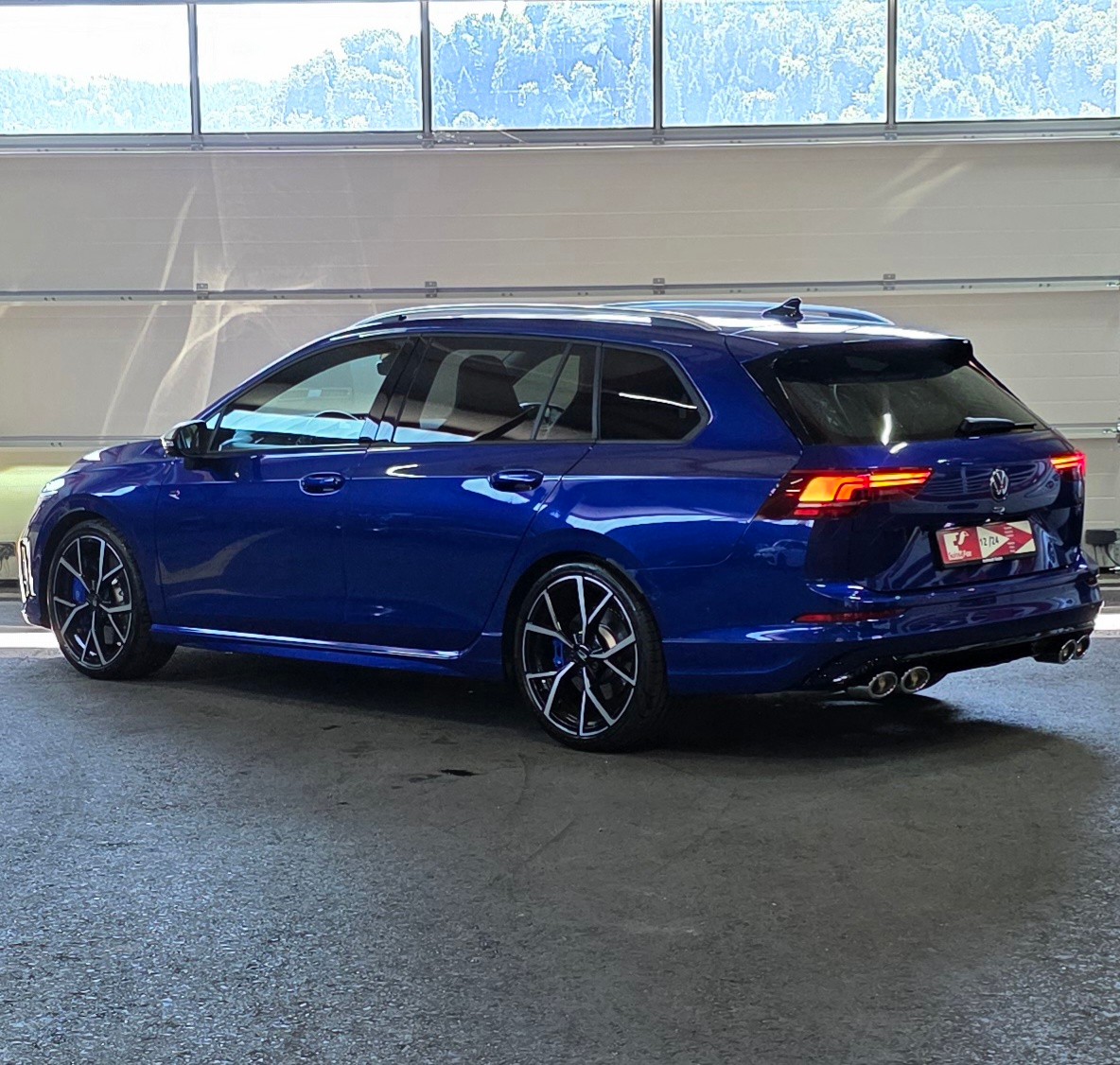 VW Golf Variant 2.0 TSI R Performance DSG 4 Motion *Sitz-&Lenkradheizung*ACC&LaneAssist*360°Kamera*Ambiente*CarPlay&AndroidAuto*-image-2