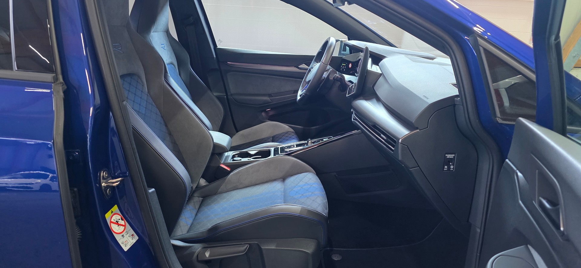 VW Golf Variant 2.0 TSI R Performance DSG 4 Motion *Sitz-&Lenkradheizung*ACC&LaneAssist*360°Kamera*Ambiente*CarPlay&AndroidAuto*-image-25
