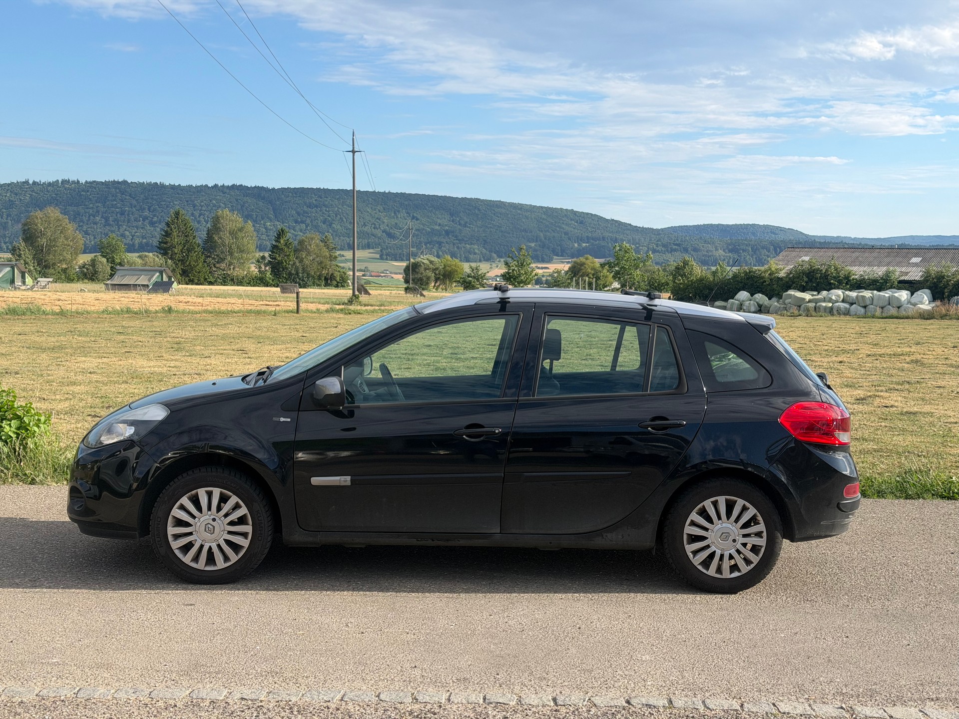 RENAULT Clio Grandtour 1.2 16V Turbo Night&Day-image-3