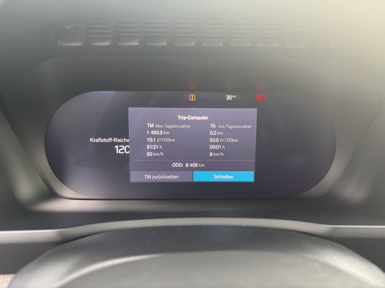 VOLVO XC90 2.0 B5 MH Plus Bright AWD-image-4
