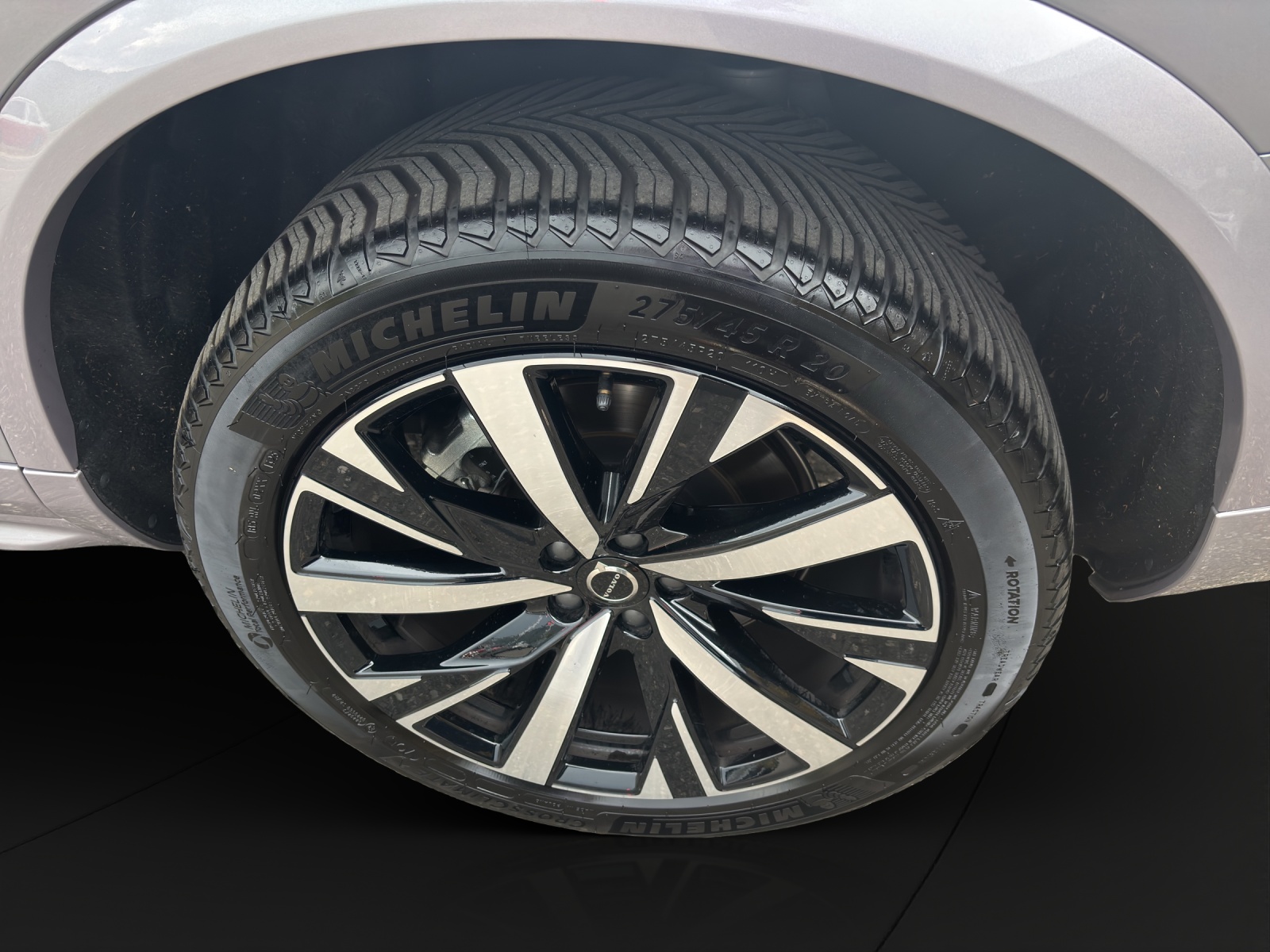 VOLVO XC90 2.0 B5 MH Plus Bright AWD-image-6