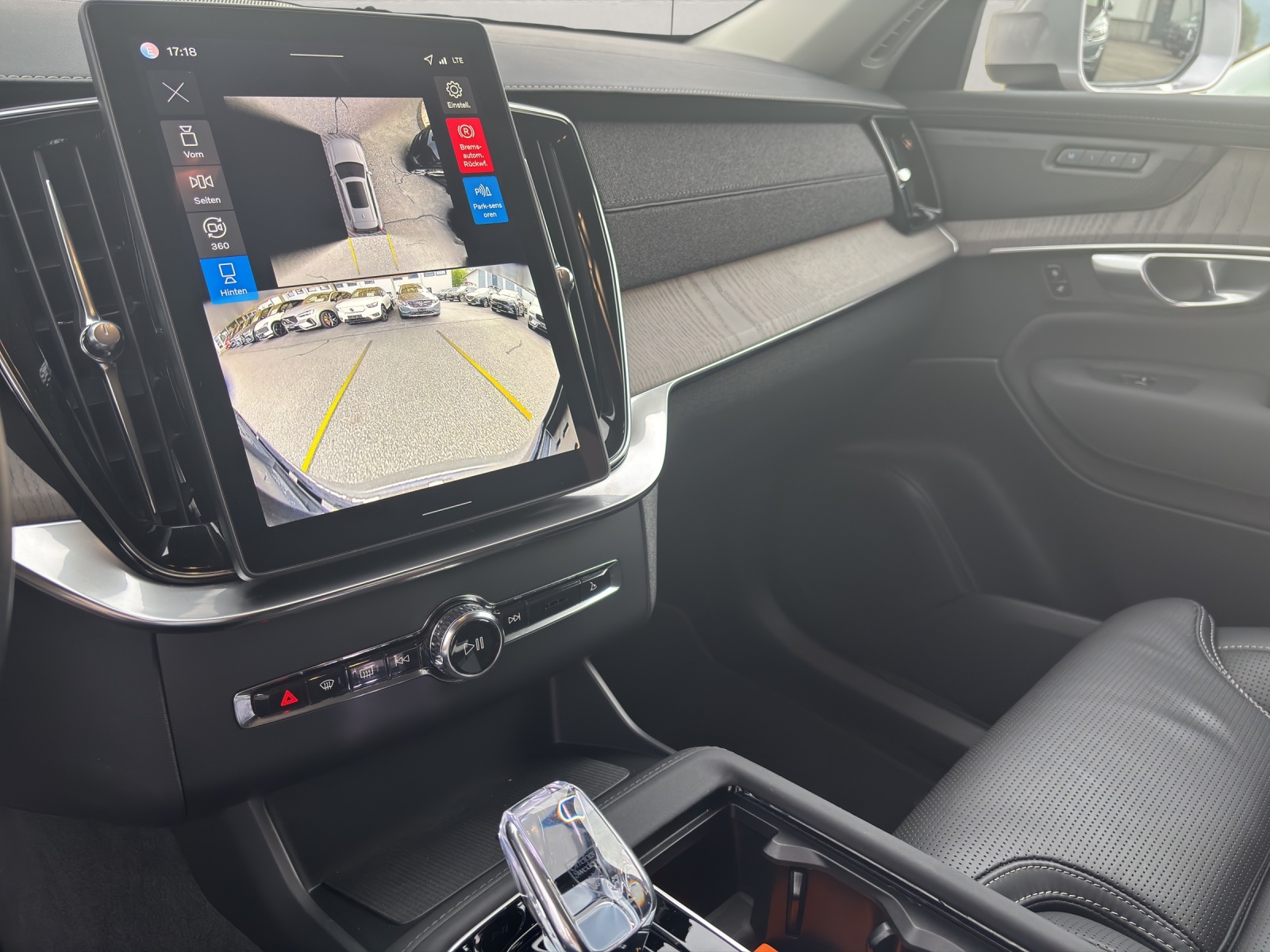 VOLVO XC90 2.0 B5 MH Plus Bright AWD-image-9