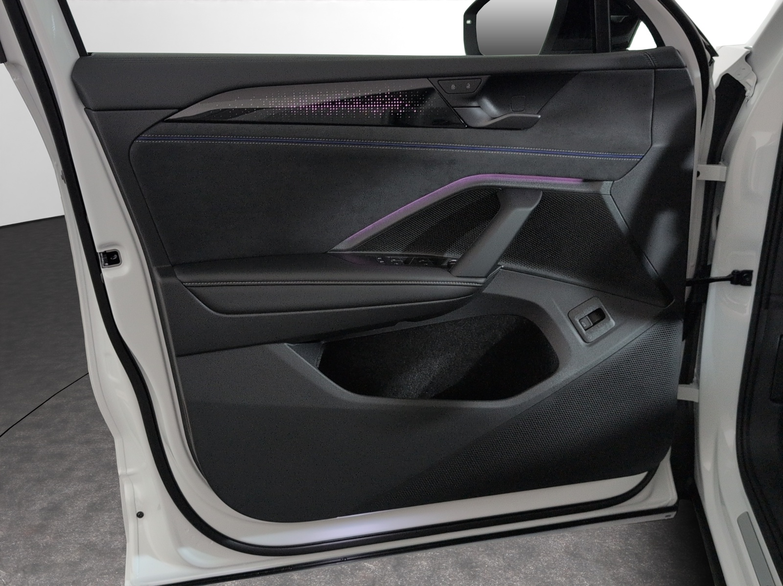 VW Tayron 2.0 TSI R-Line United DSG 4Motion-image-13