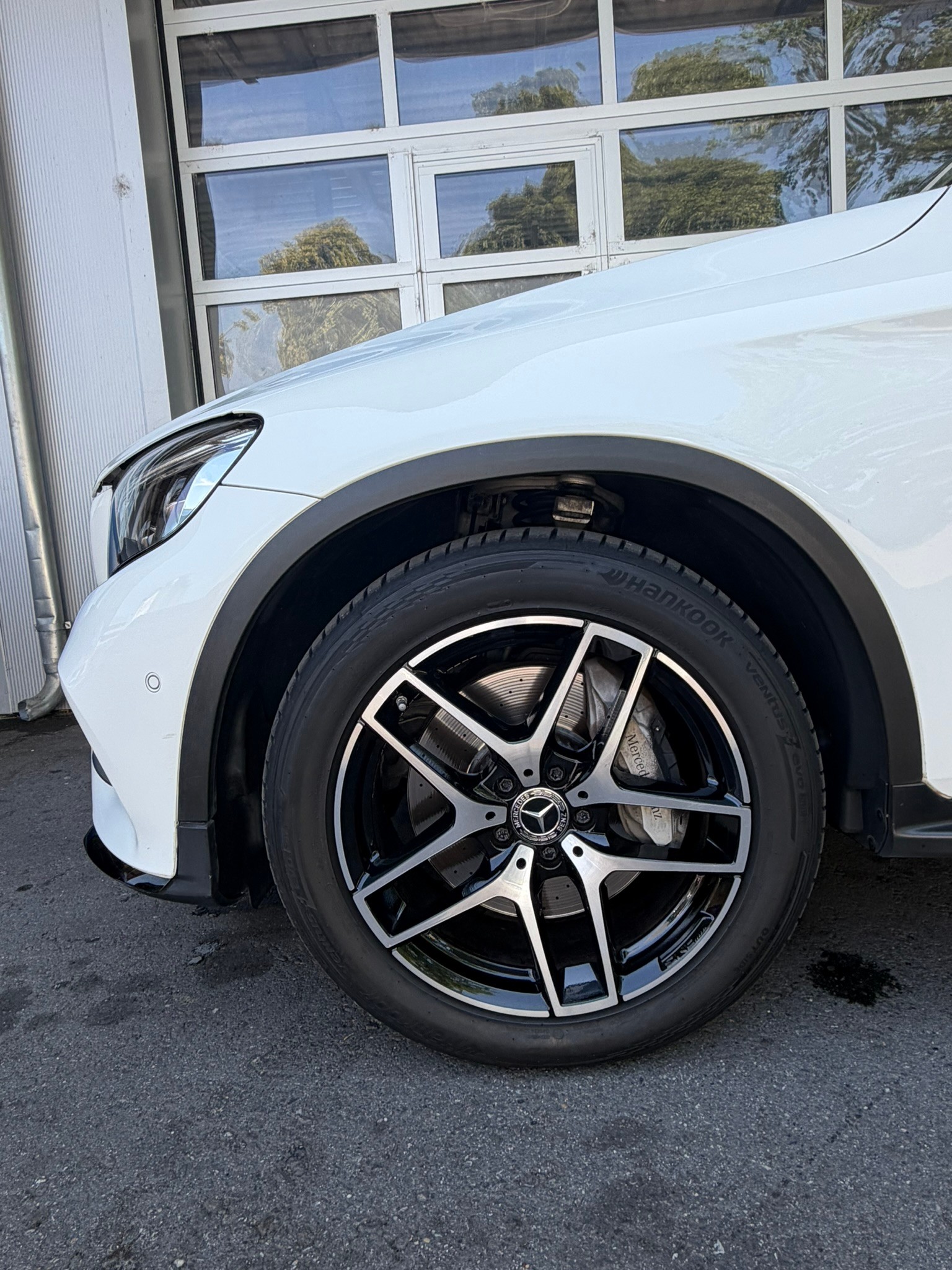 MERCEDES-BENZ GLC 250 d AMG Line 4Matic 9G-Tronic-image-3