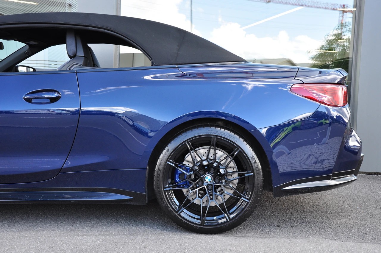 BMW M4 Cabrio Competition M xDrive-image-8