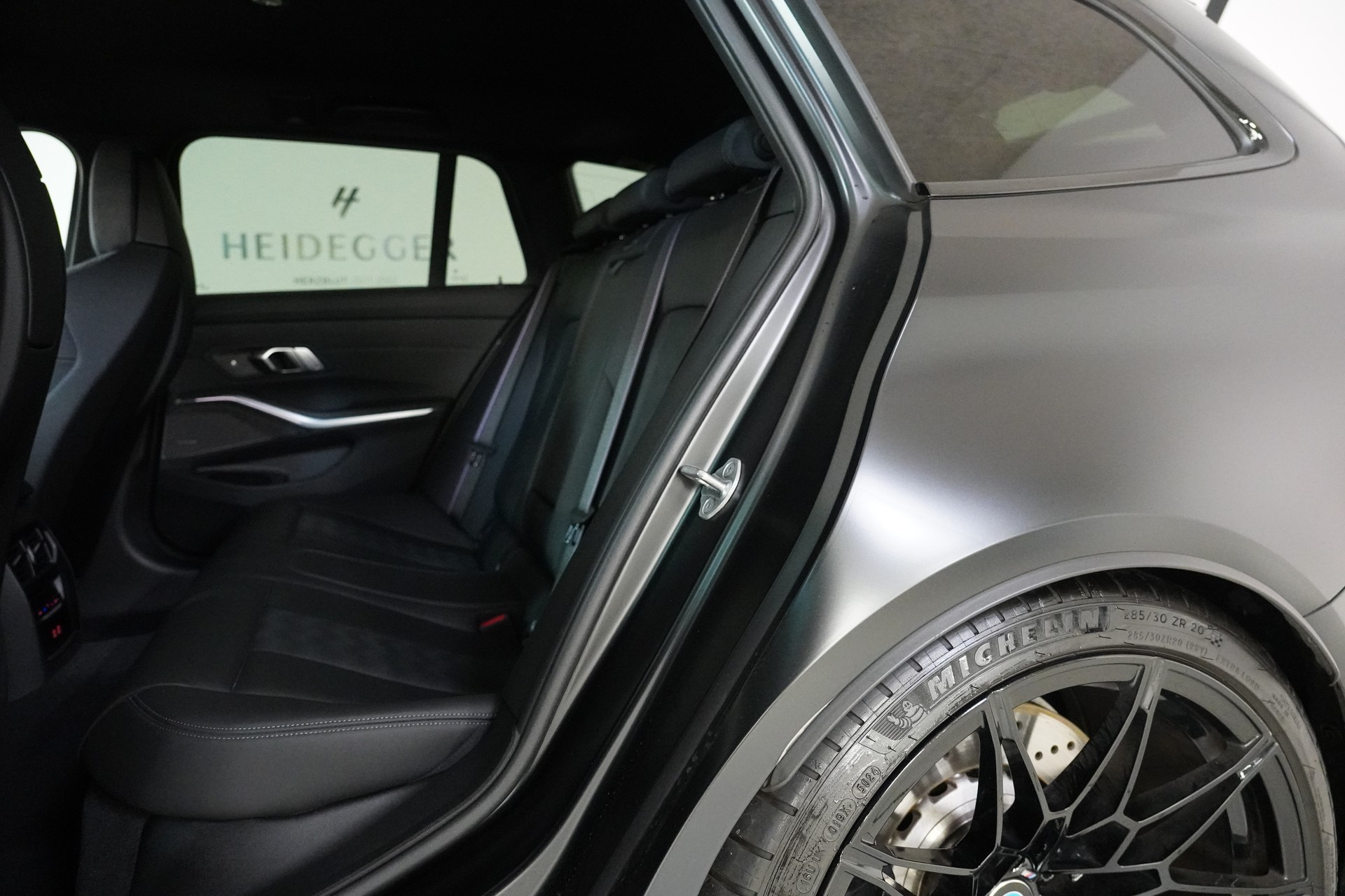 BMW M3 Touring xDrive Competition M-image-12