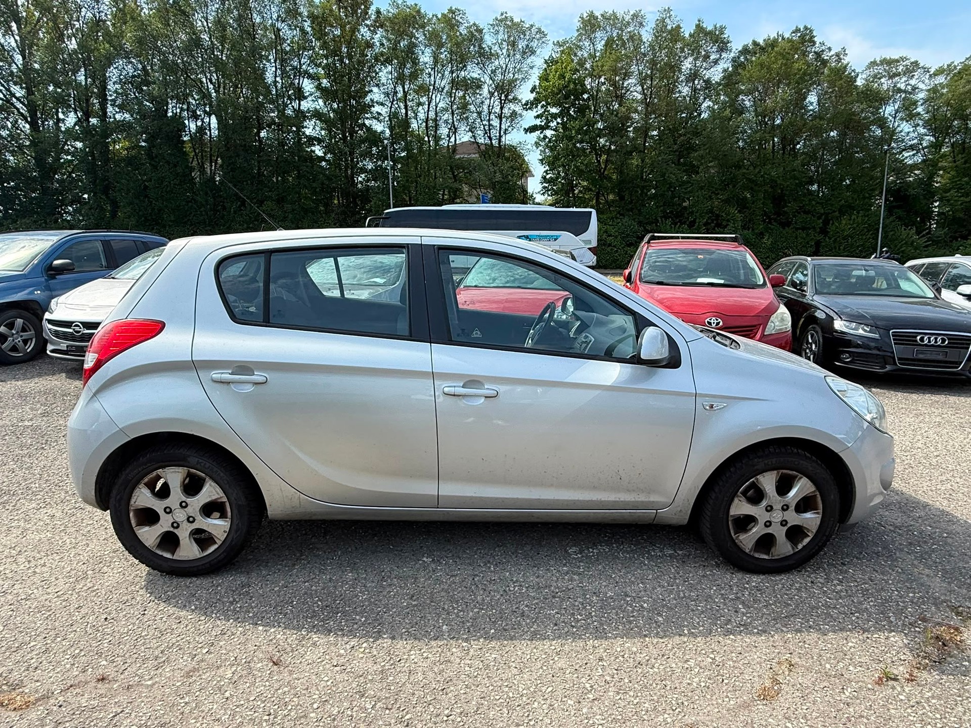 HYUNDAI i20 1.4 Style-image-4