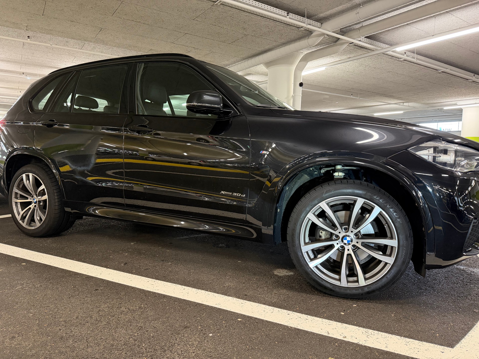 BMW 30d xDrive-image-1