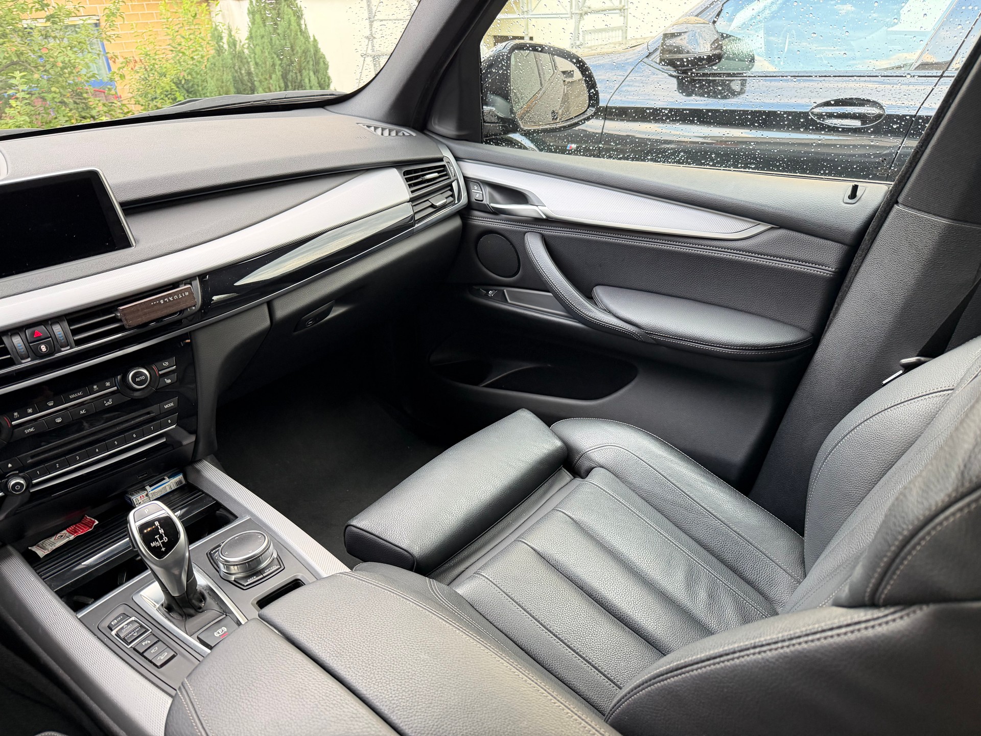 BMW 30d xDrive-image-5
