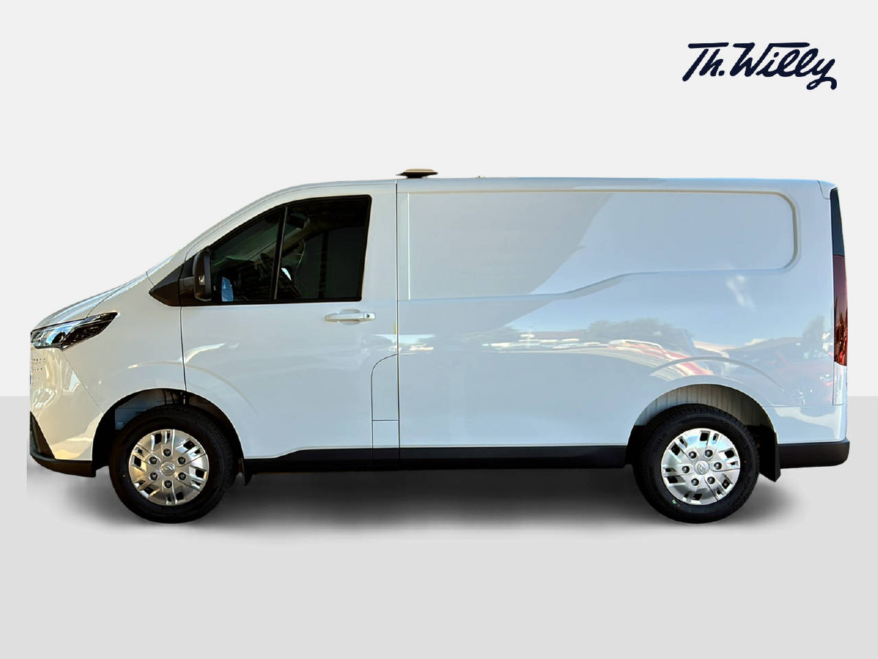 MAXUS Deliver 7 Kaw. L1H1 2.0 TD Base-showroom-element-1