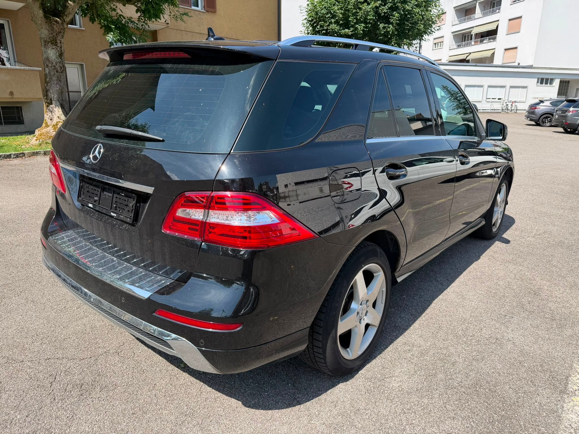 MERCEDES-BENZ ML 350 BlueTEC Edition 4Matic 7G-Tronic-image-6
